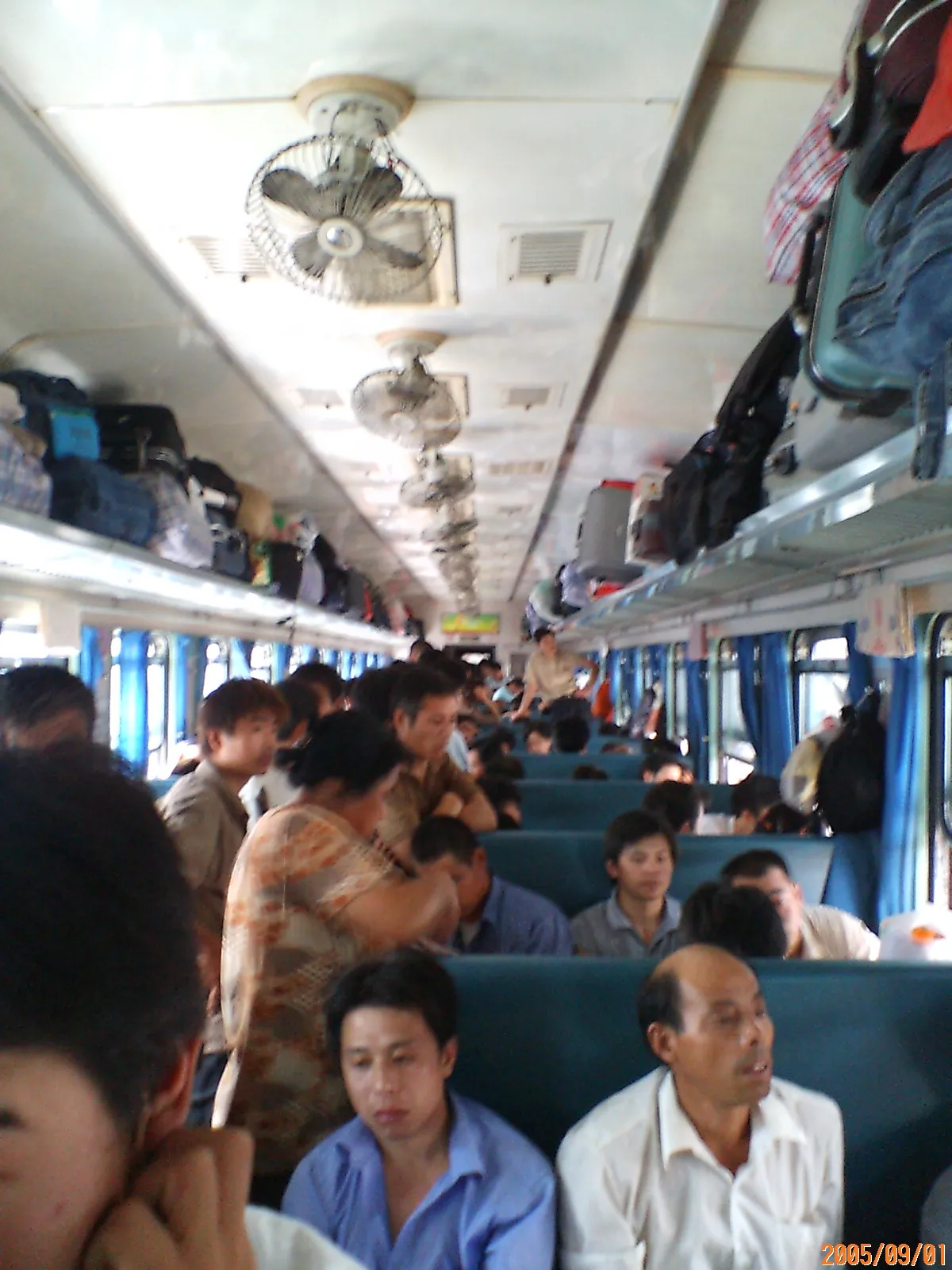 快速列車の座席