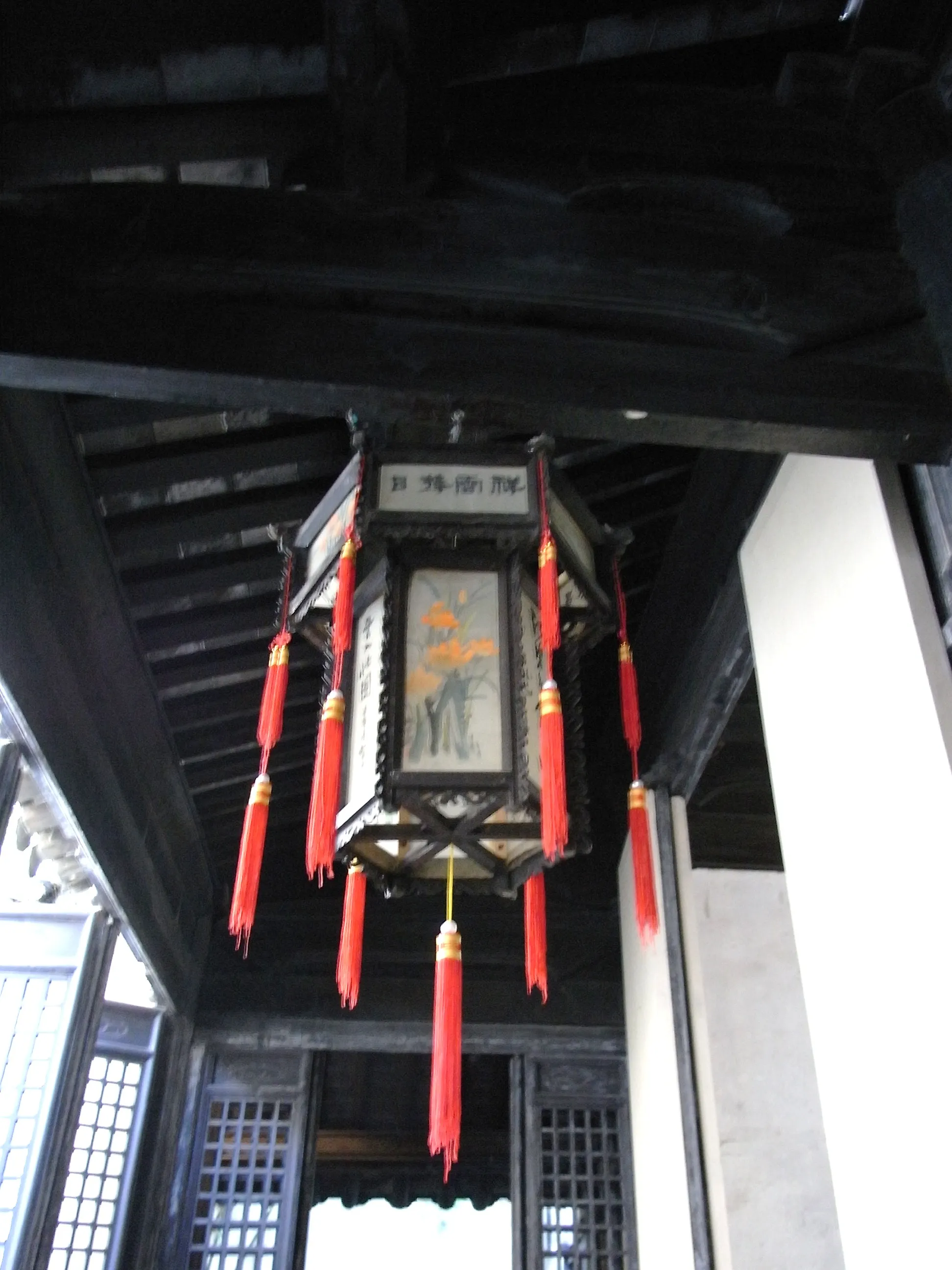 張庁の屋敷の中