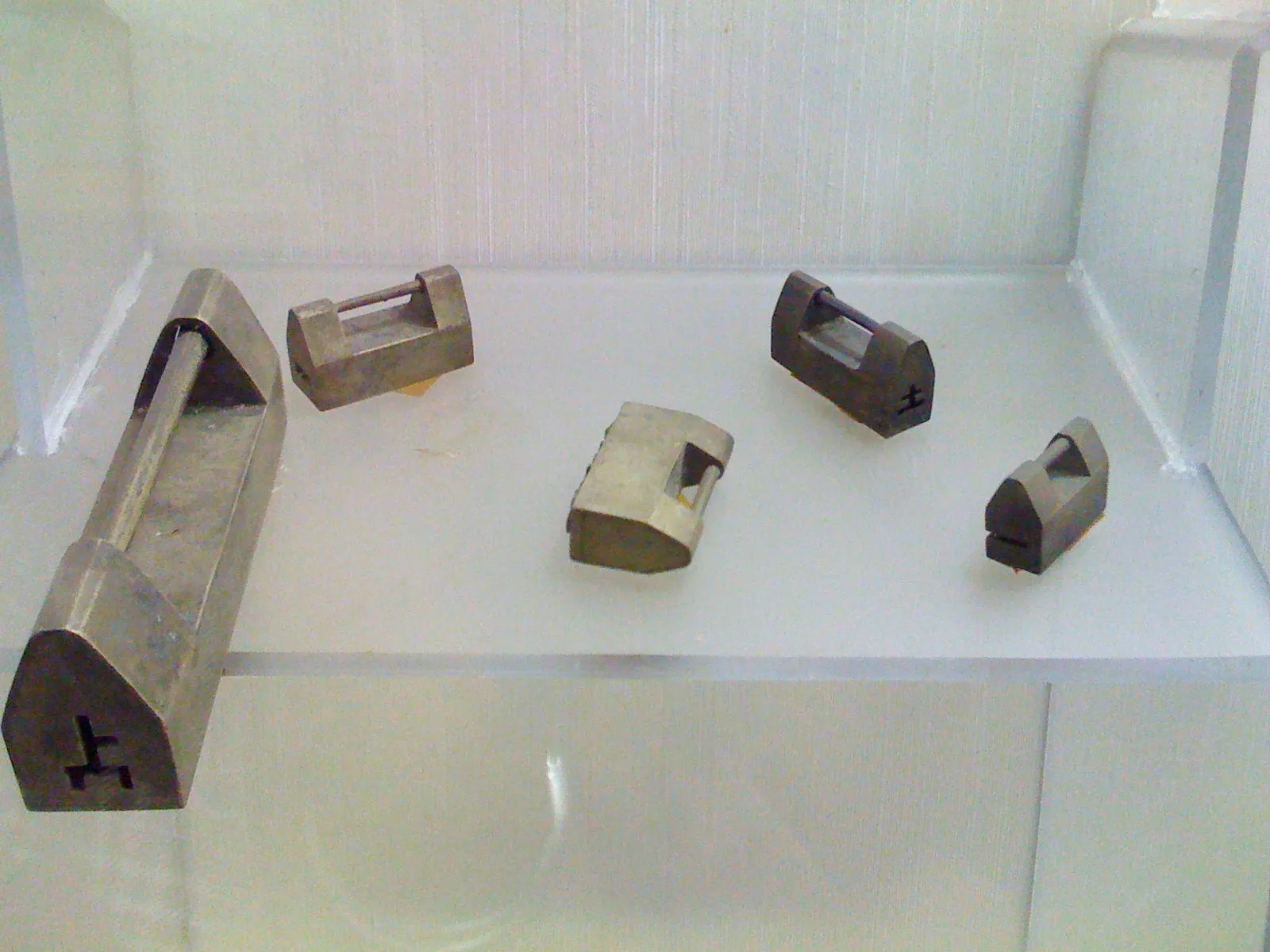 清代の白銅密縫拉?鎖