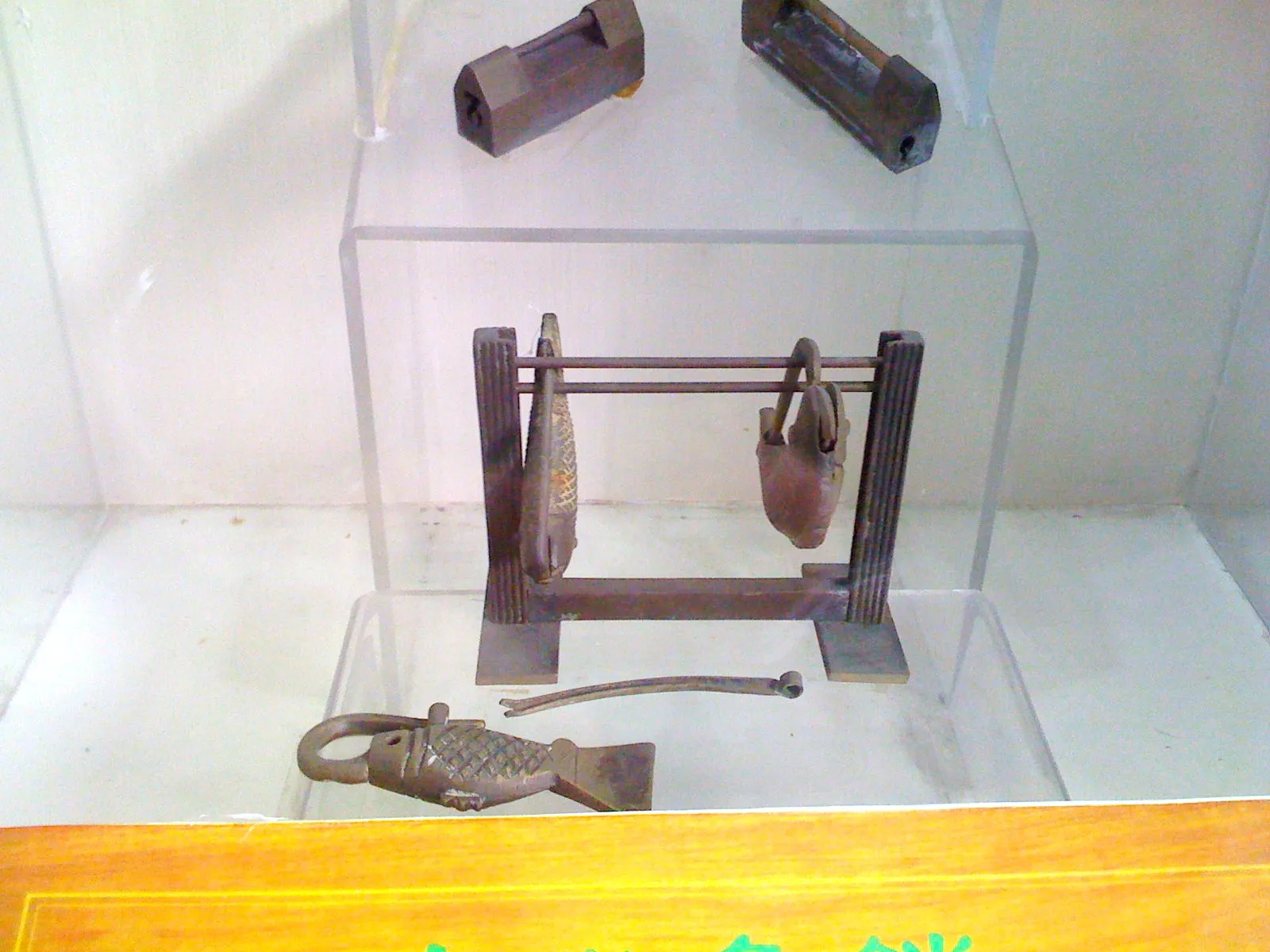 魚鎖と白銅密縫拉?鎖