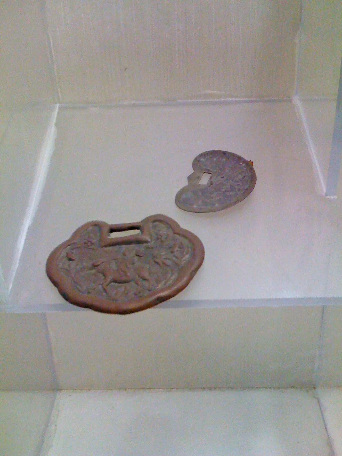 葉っぱ型の錠前