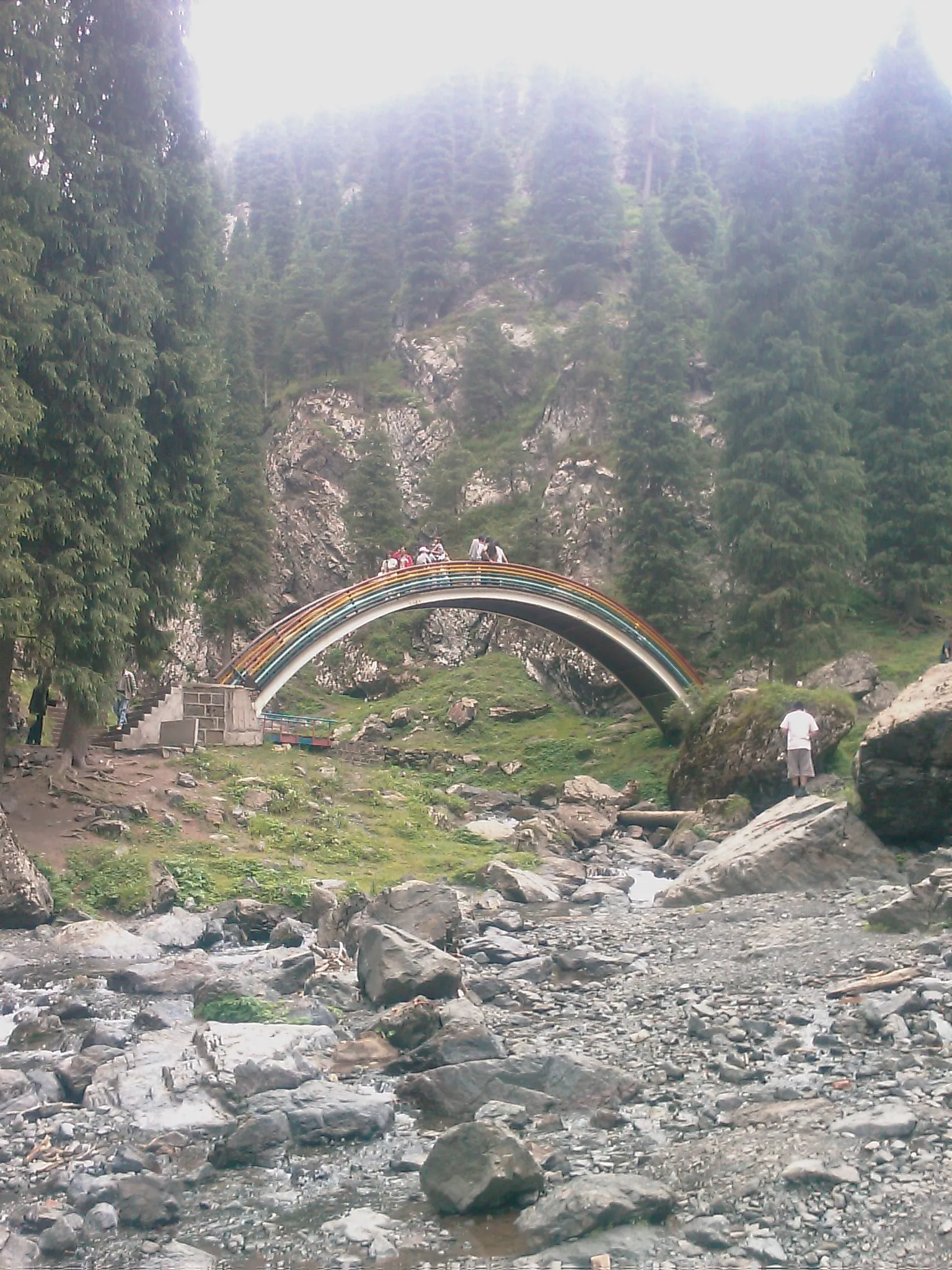 南山牧場の滝付近の橋