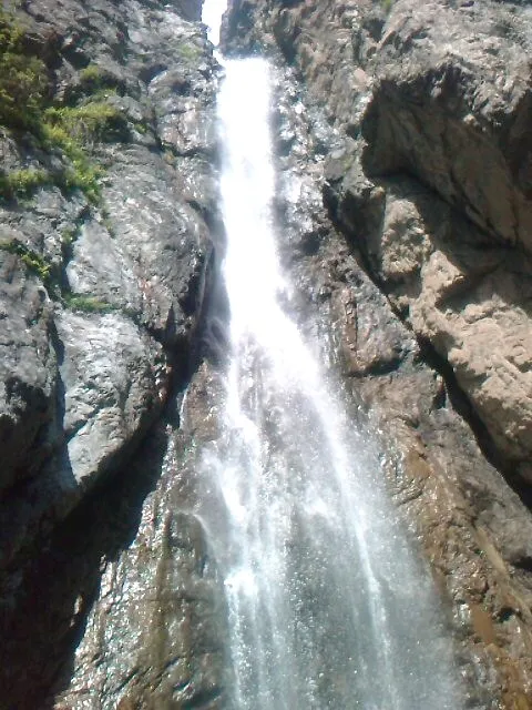 白楊溝の滝に到着