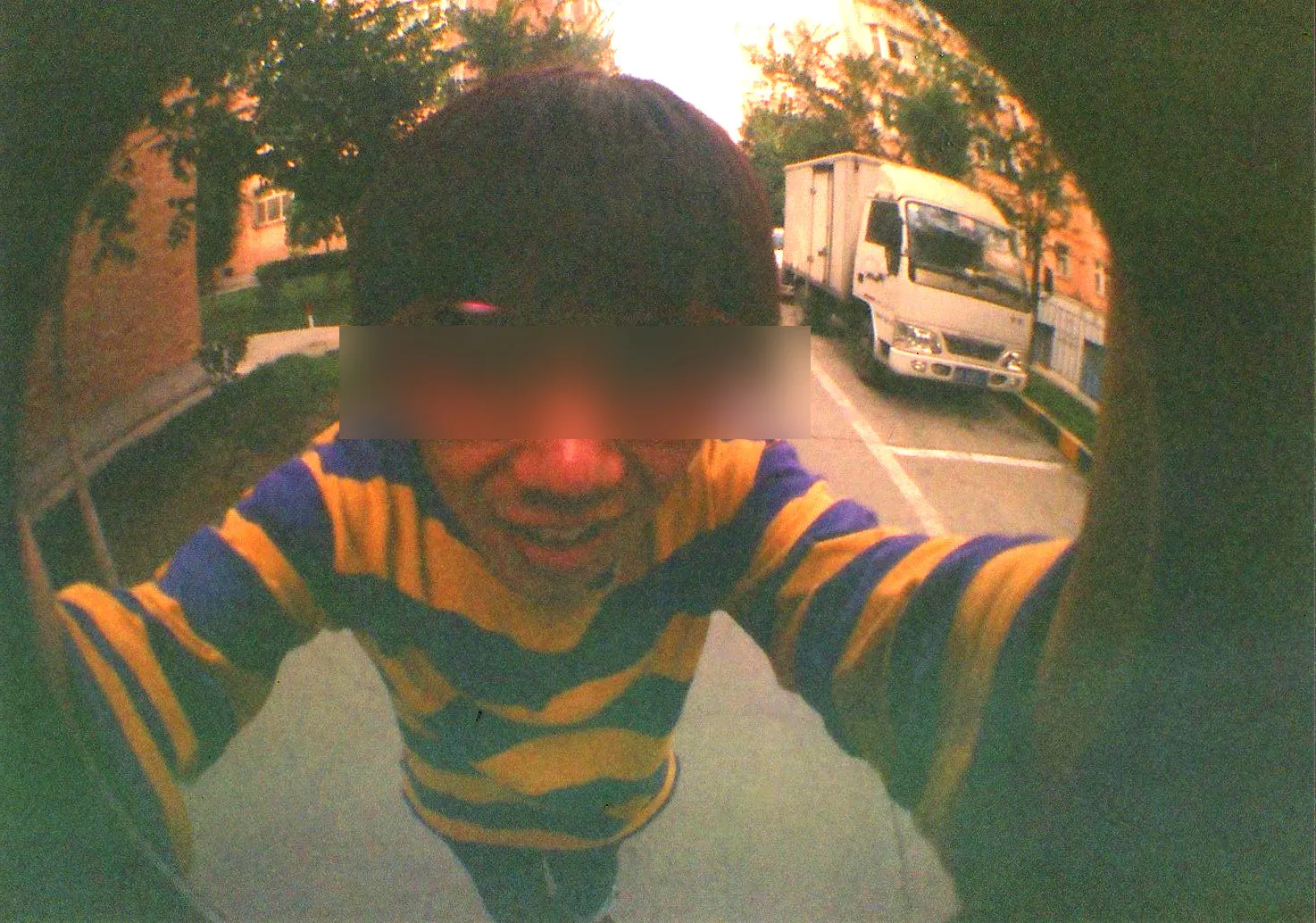 アルタイ(阿勒泰)路付近での記念撮影