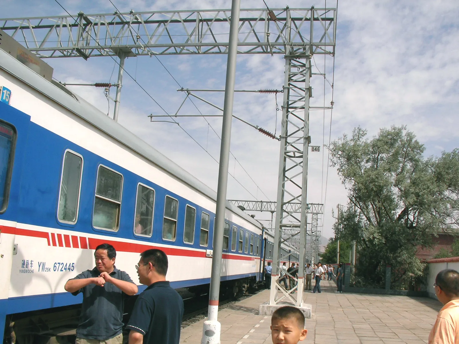 ウルムチを出発して4時間程の駅