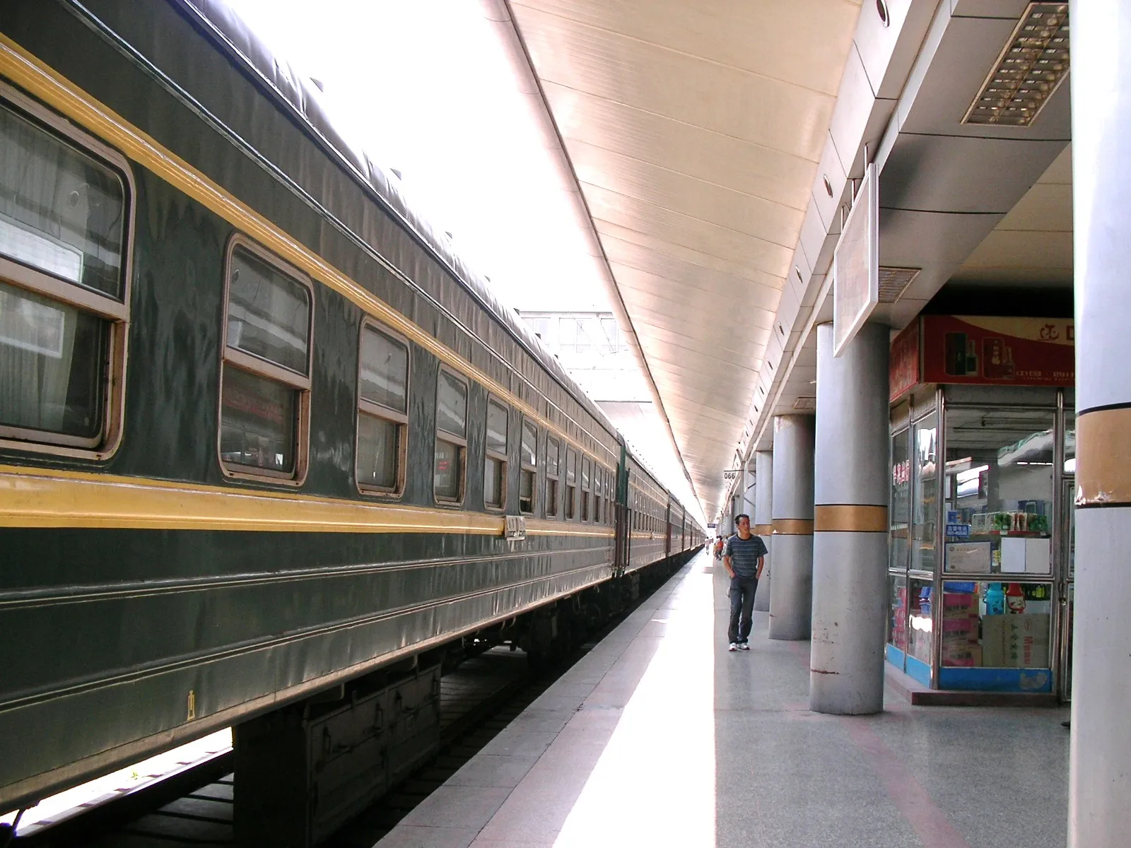 蘭州から成都へ向かう列車