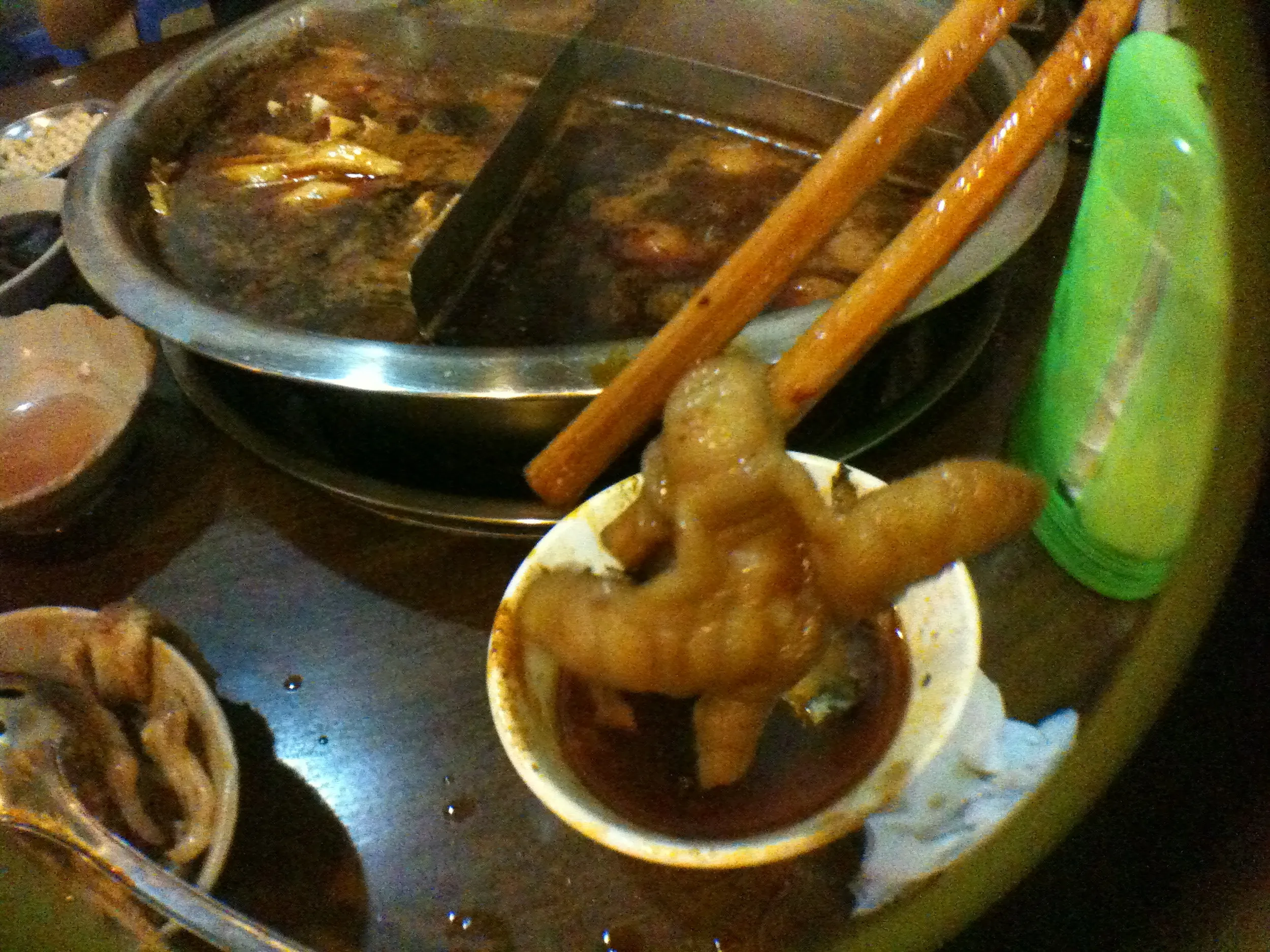 赤一色の重慶火鍋