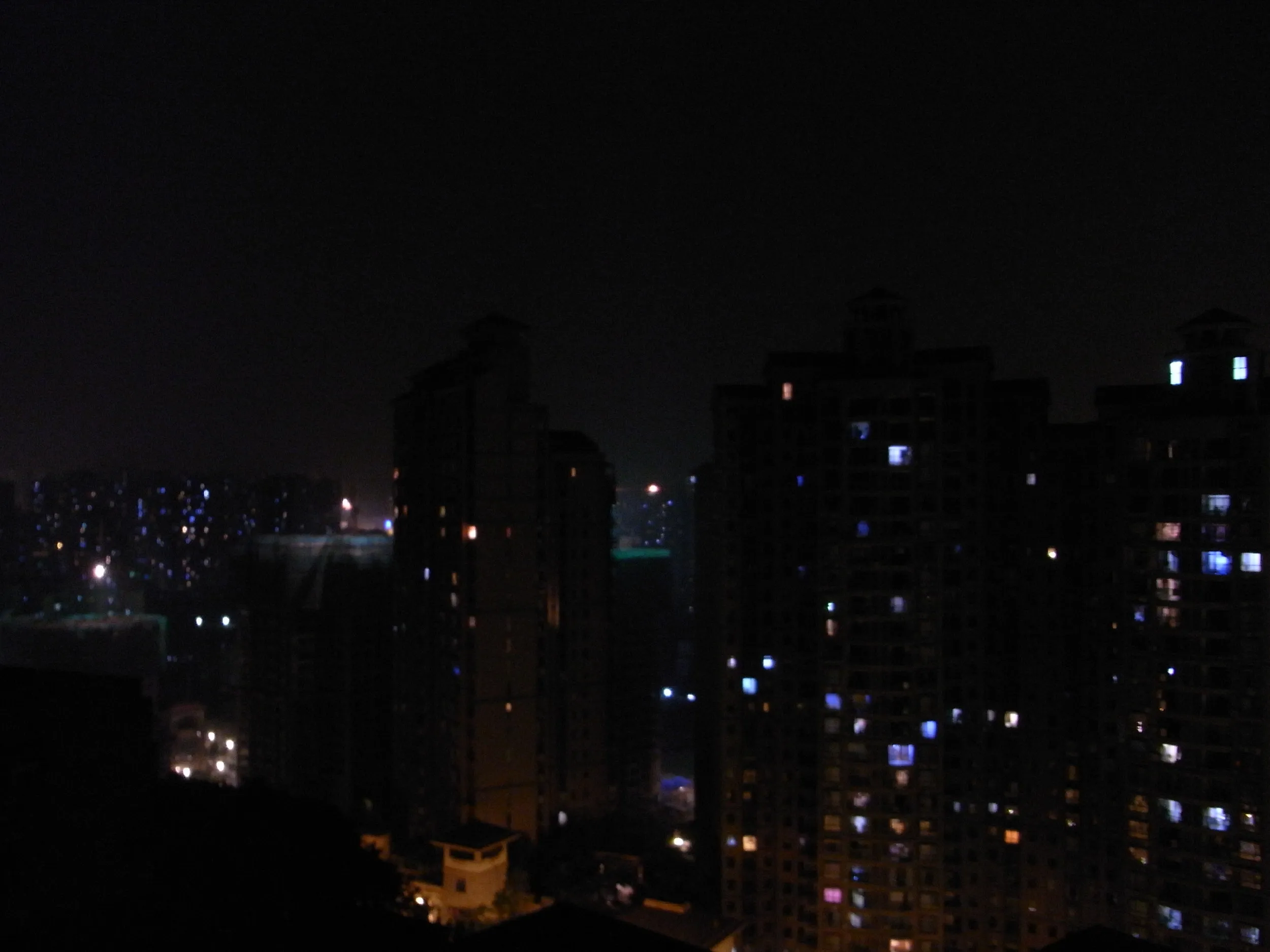 沙坪壩区から望む重慶の夜景