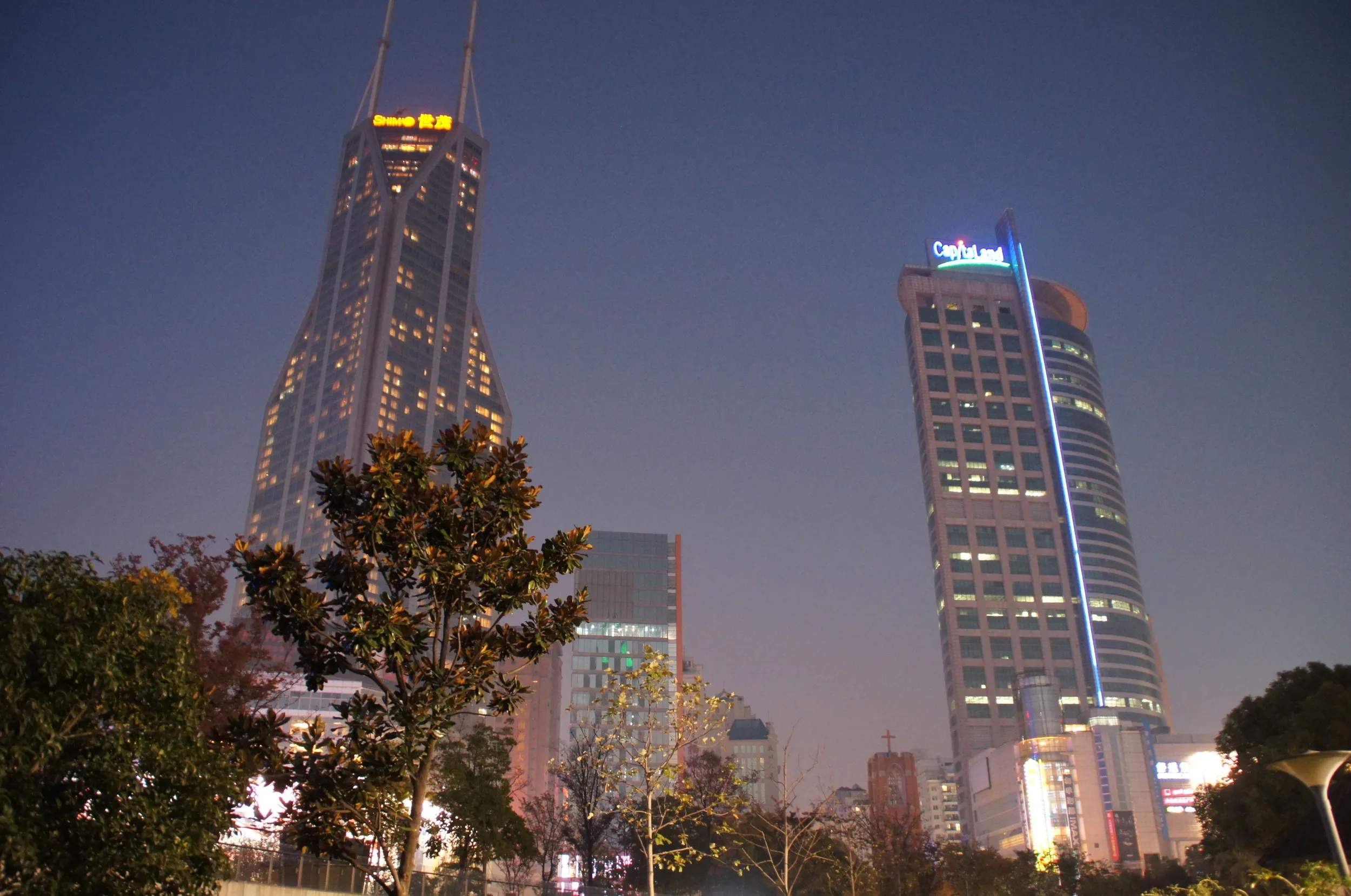 人民広場付近の夜景