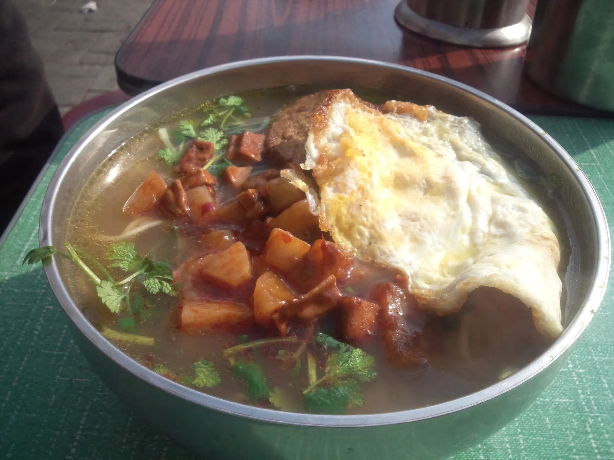 連れが食した牛肉麺