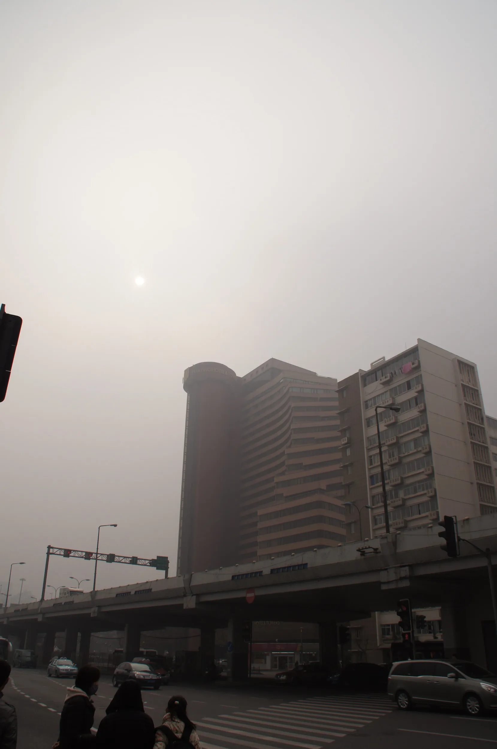 上海体育館と周辺の風景
