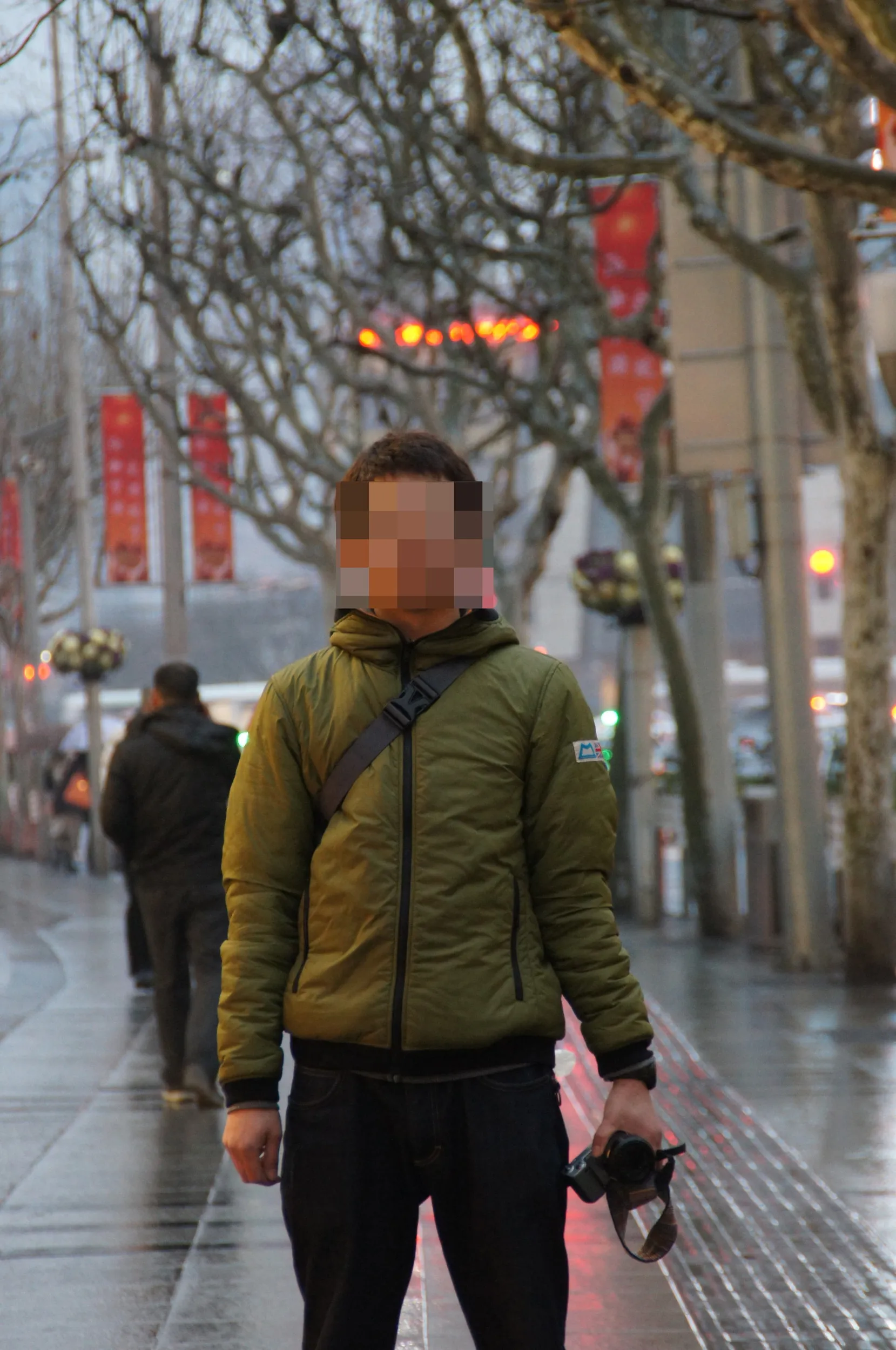 静安寺周辺の街並みとキモタクさん