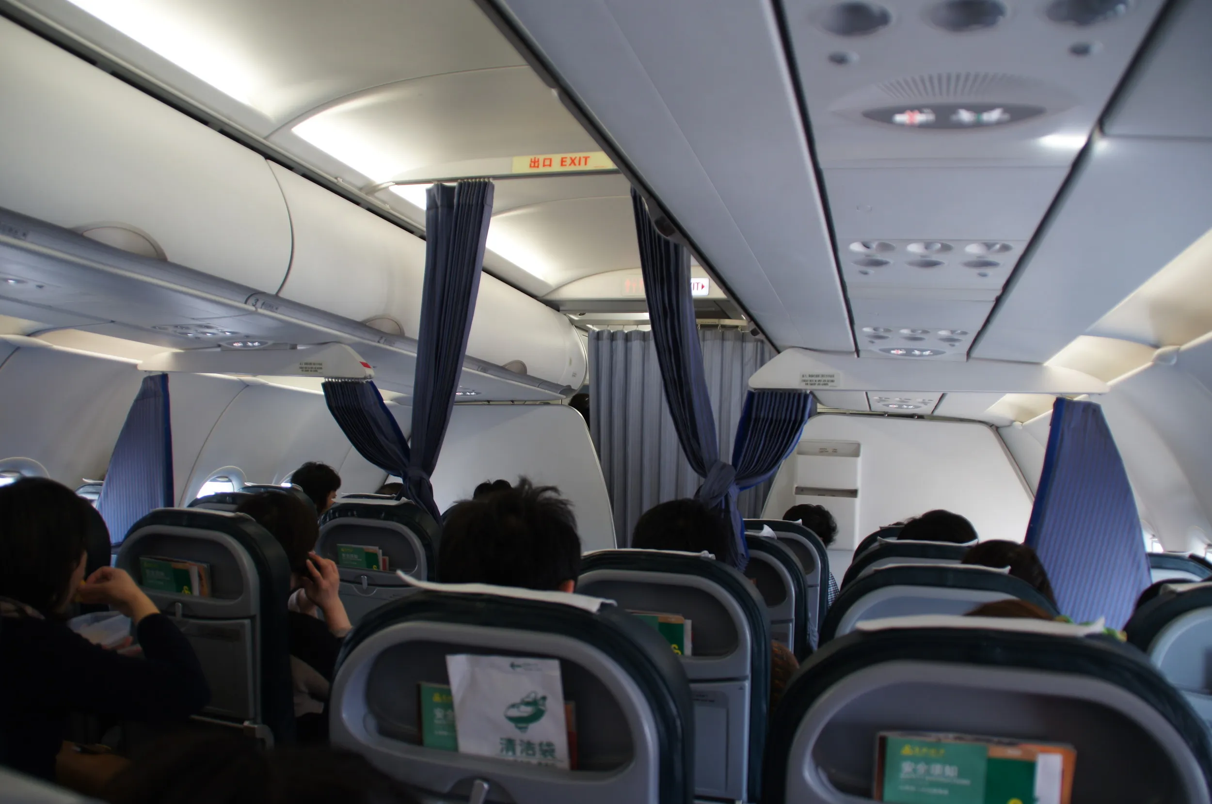 春秋航空の飛行機内