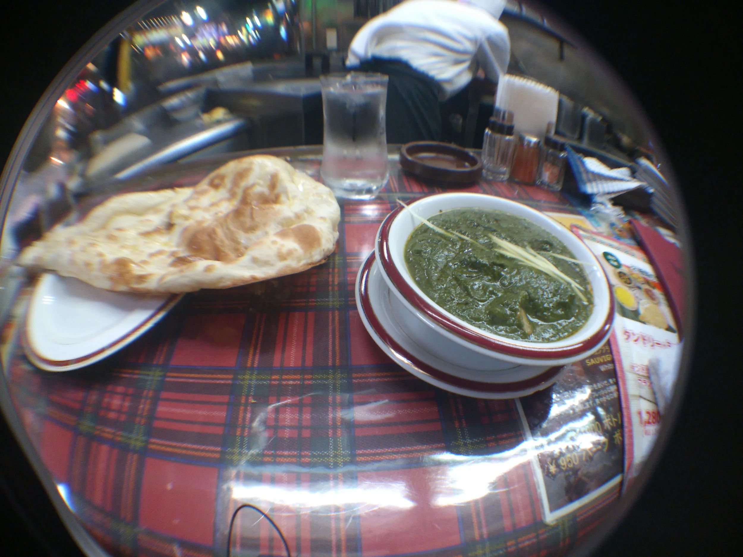 グレートインディアンのカレーとナン