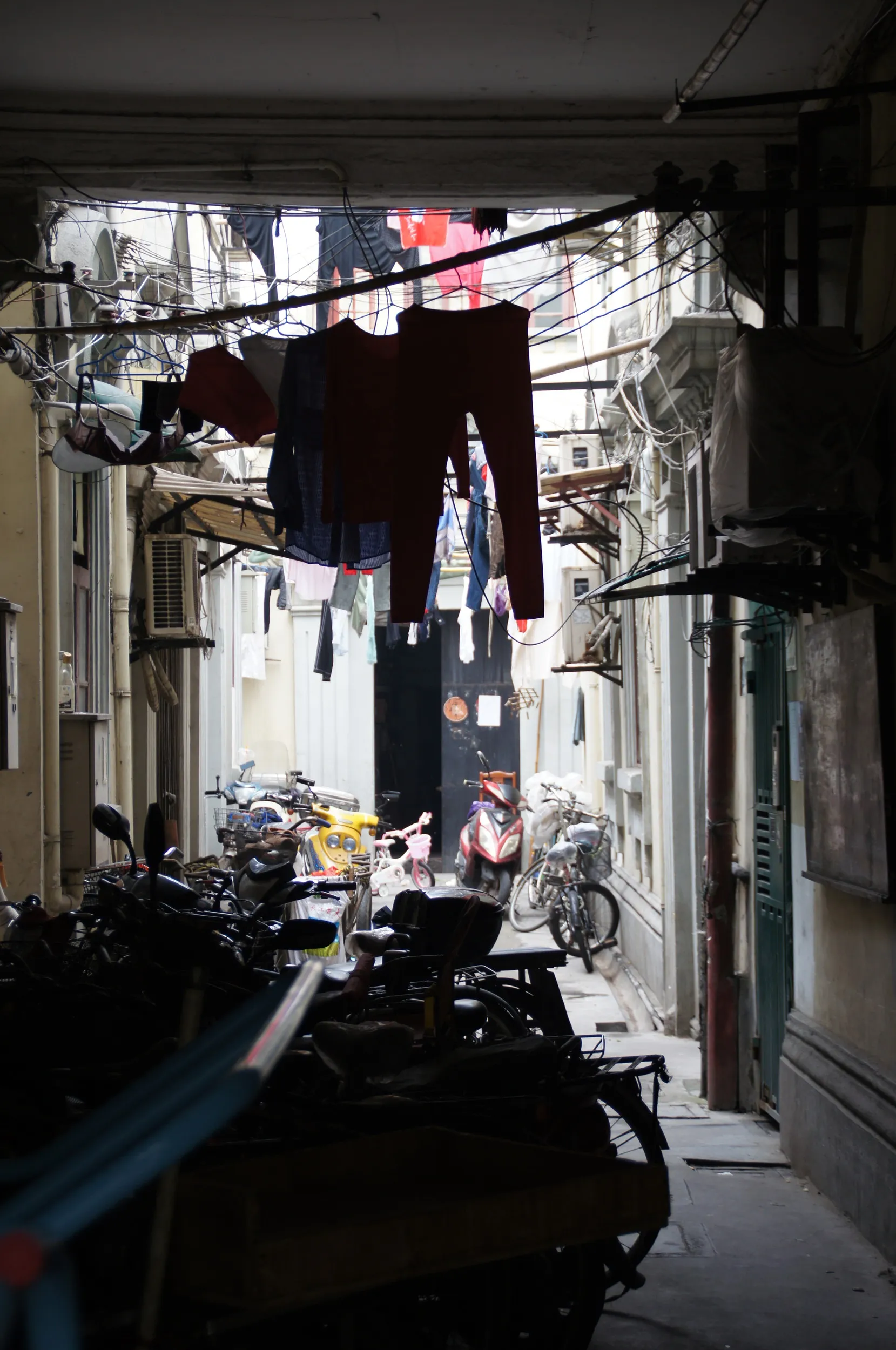 金陵東路付近の弄堂