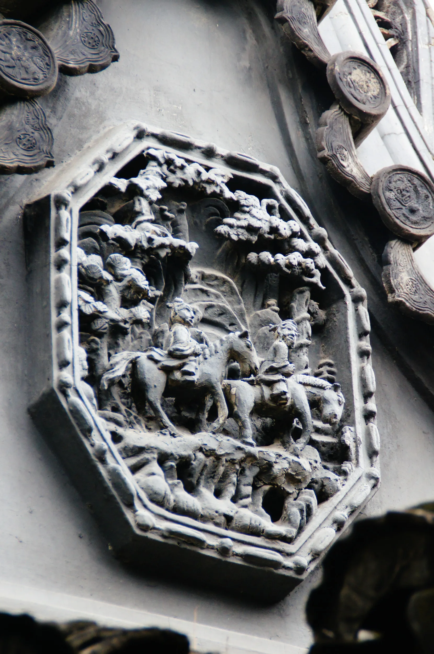 建物のレリーフ