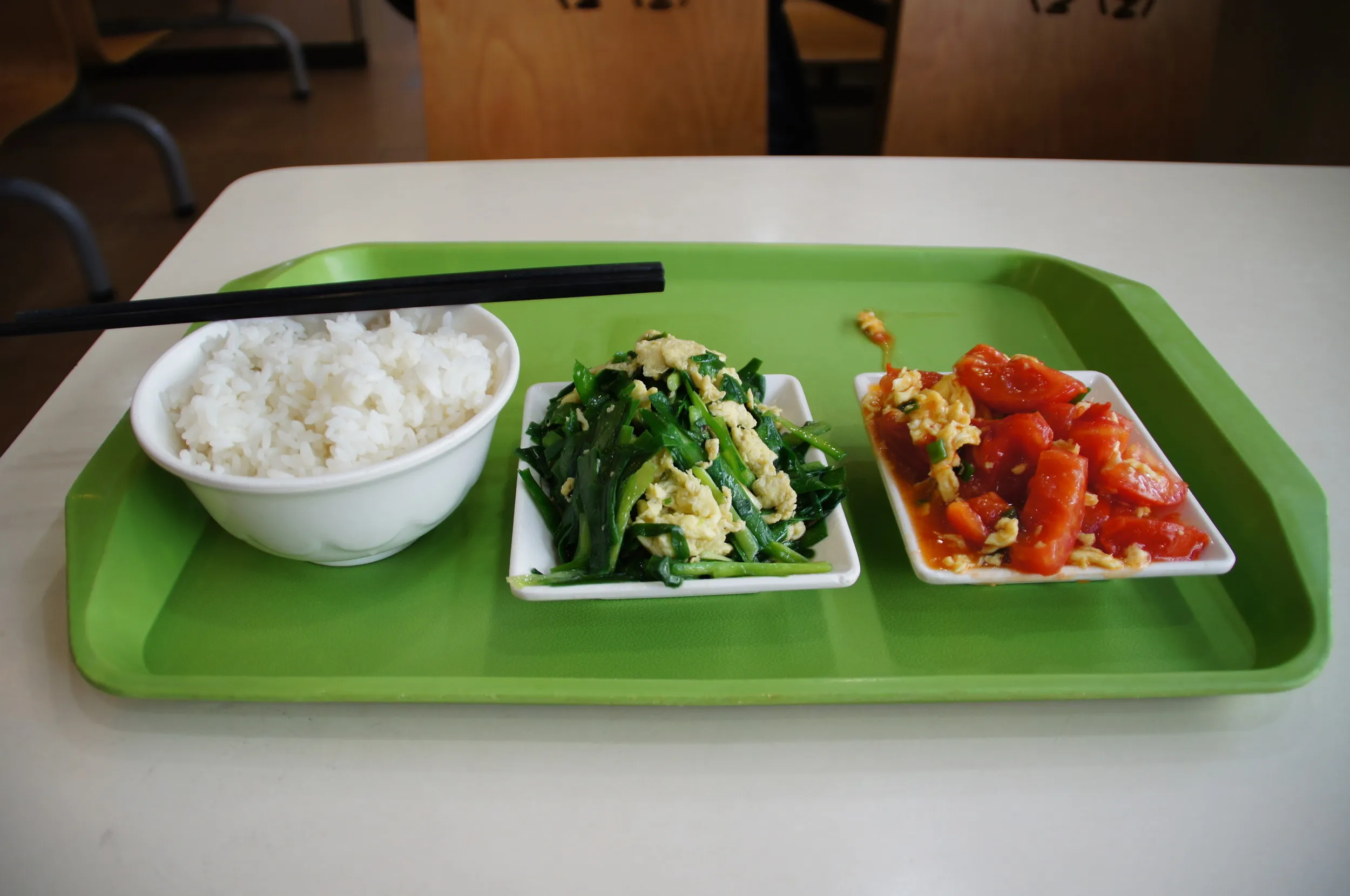 ニラ玉炒めとトマトと卵炒め