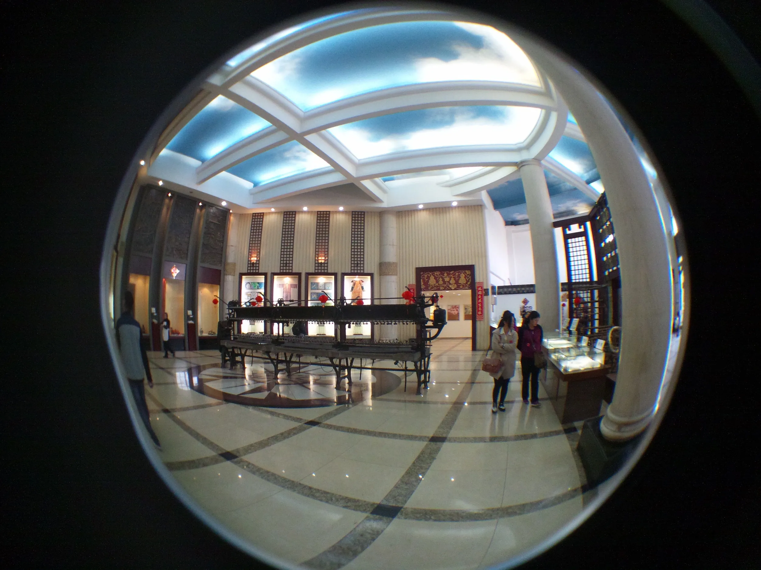 杭州絹展 ガイドの説明