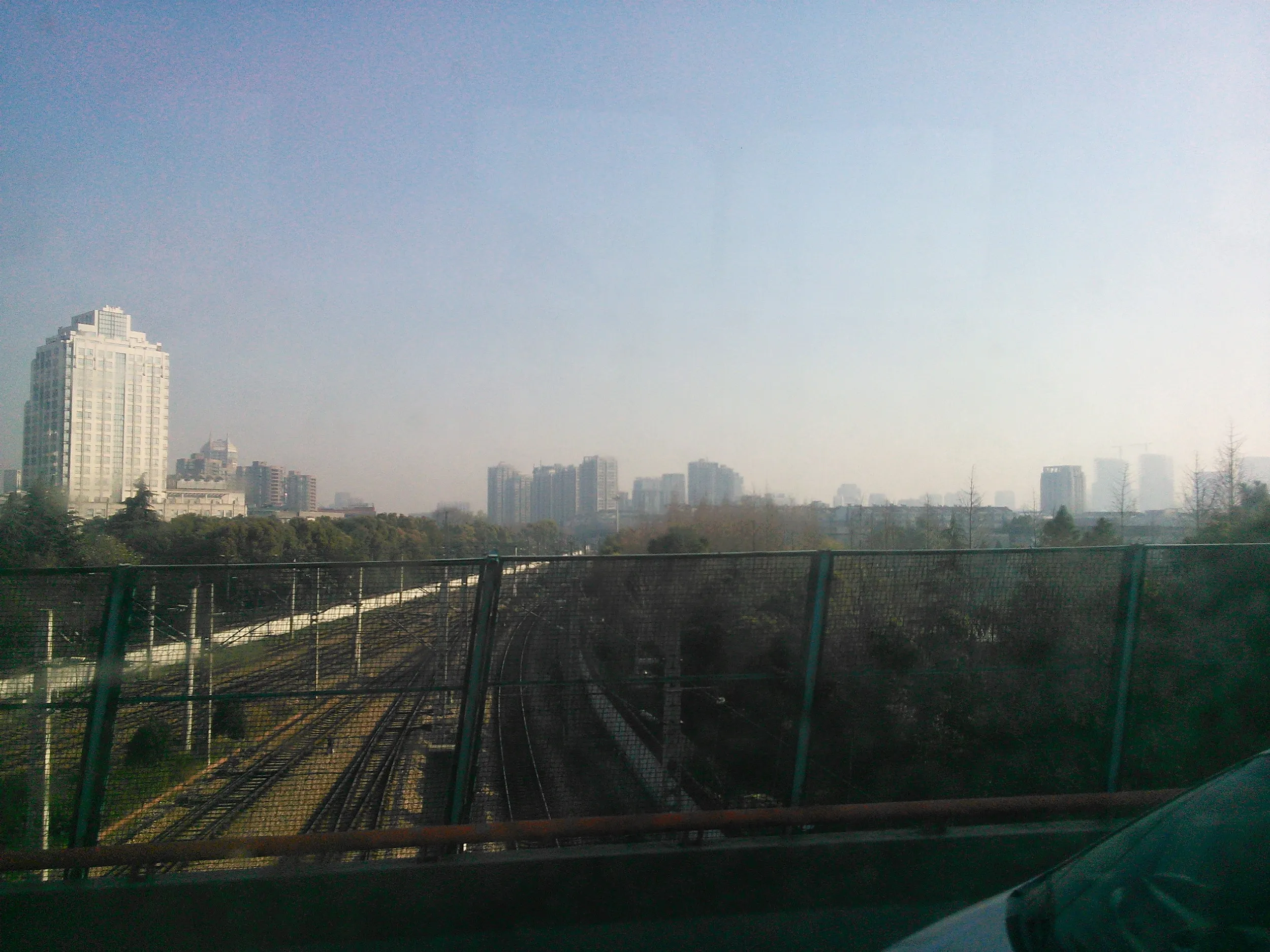 杭州から紹興へバスで出発