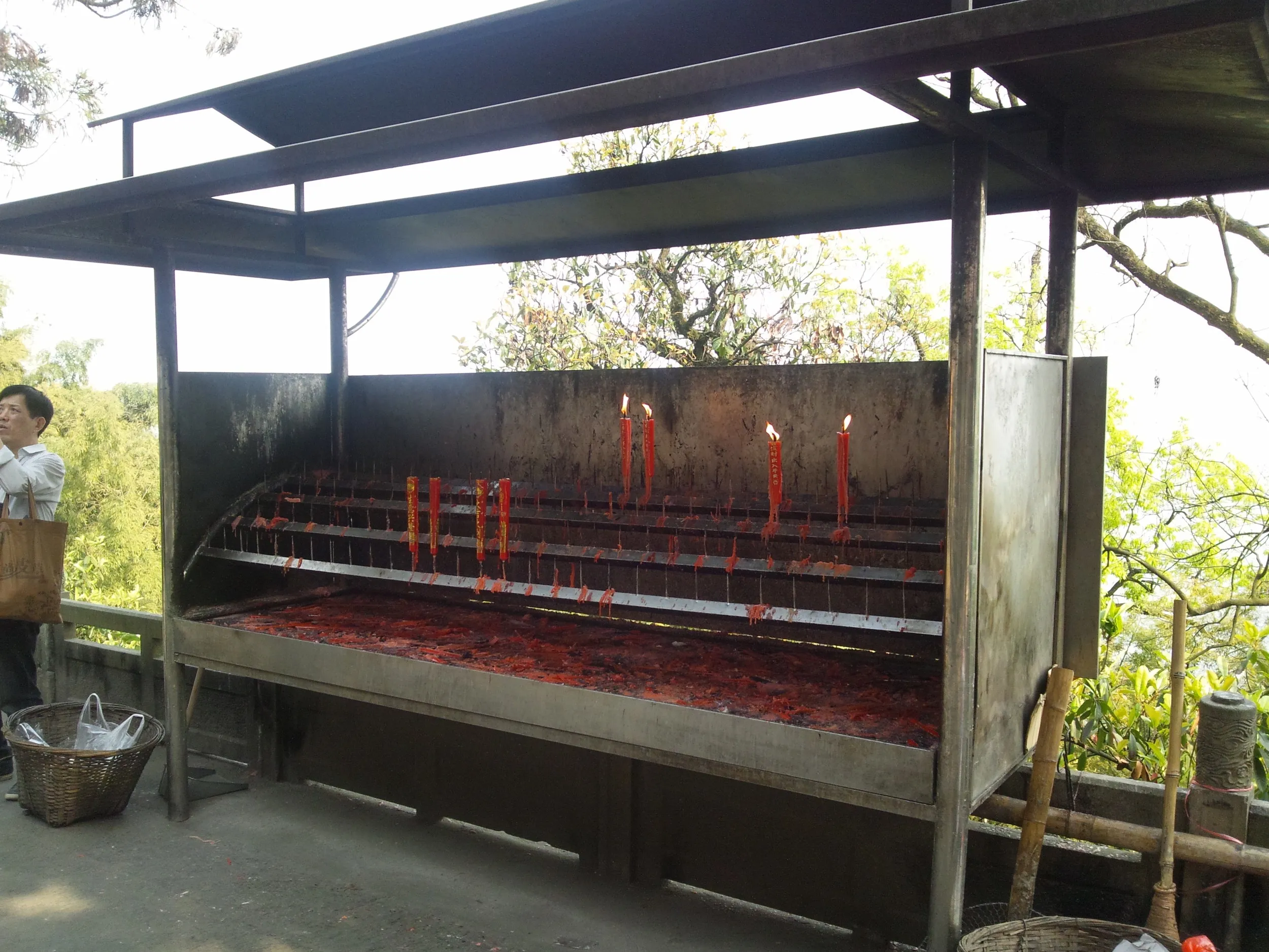 玉皇山へ登る。福星観