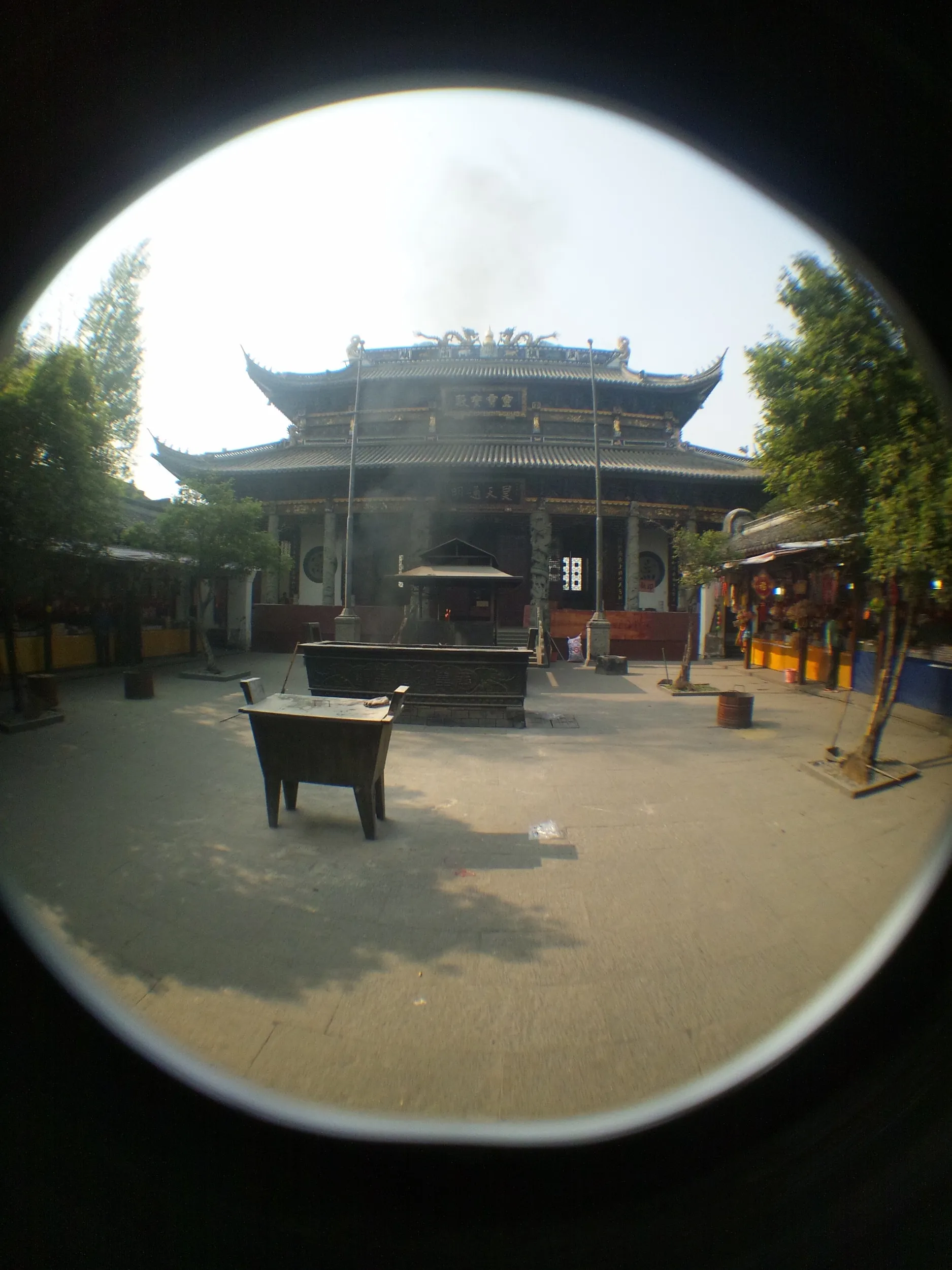 玉皇山へ登る。福星観