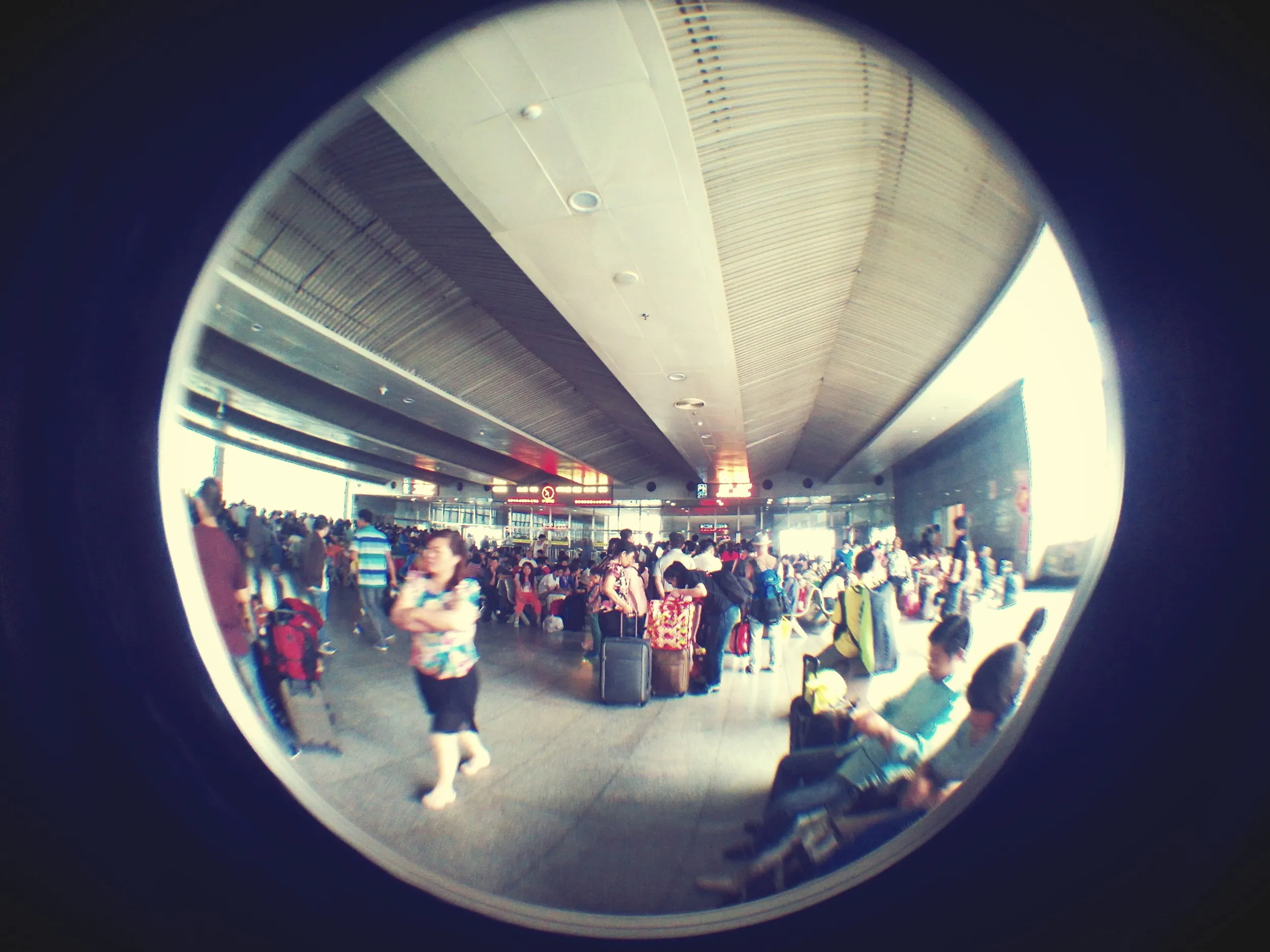 上海駅の待合室