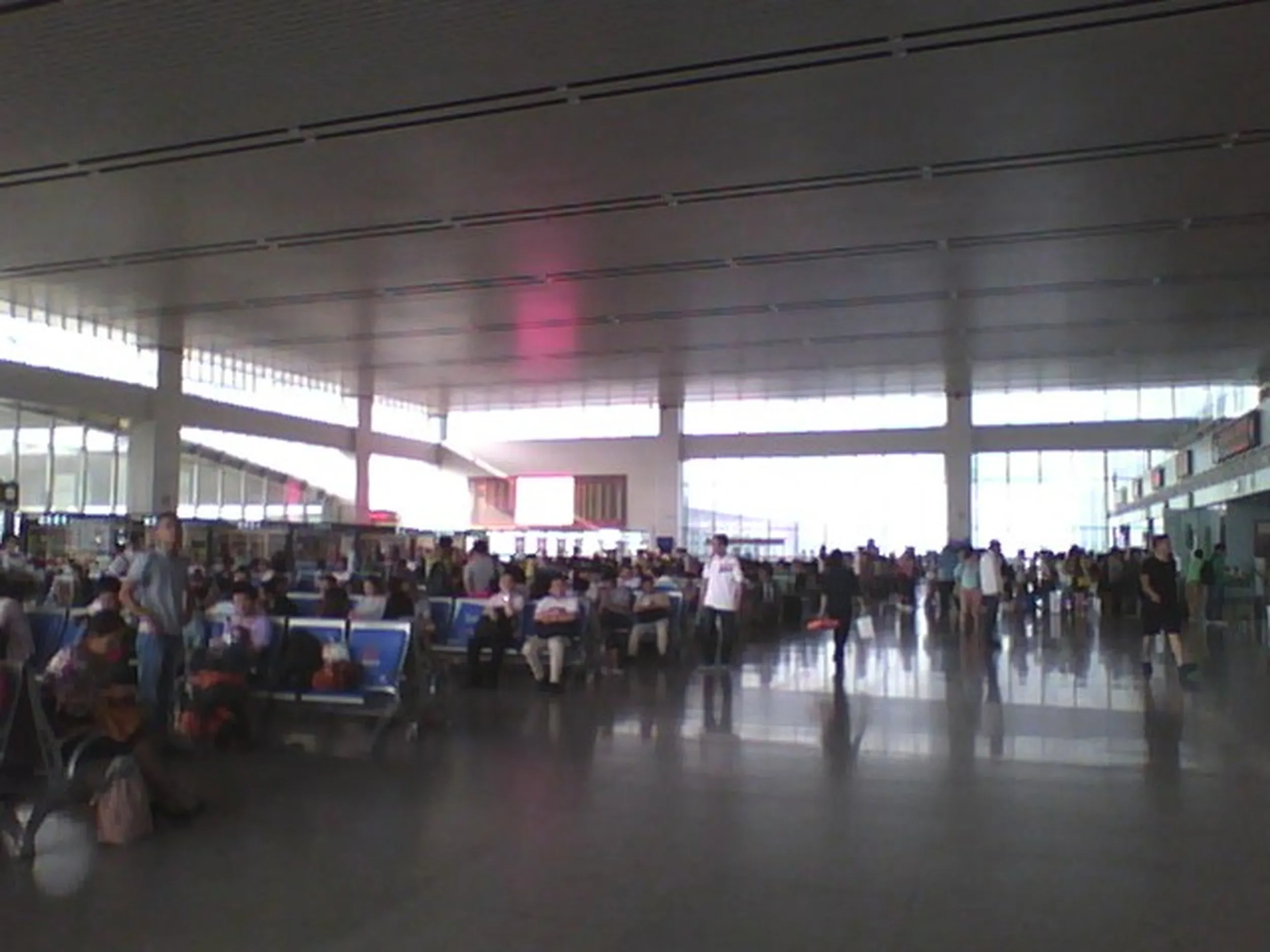 無錫駅、高速鉄道の待合室