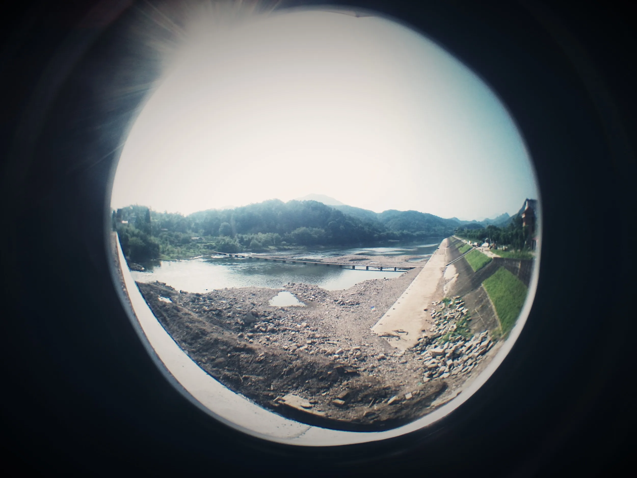 坦五線沿いの風景