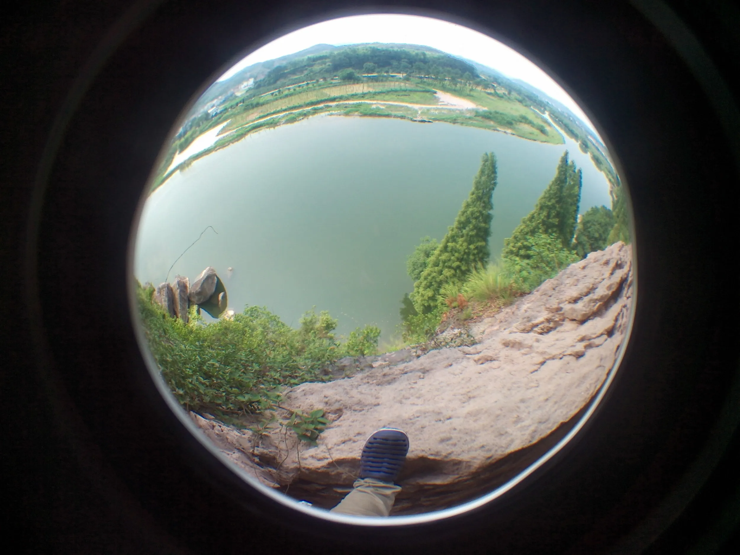 小赤壁、崖の上