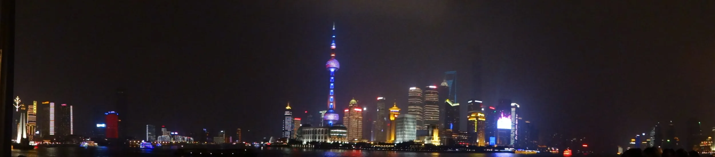 東方明珠電視塔、黄浦江をパノラマ撮影