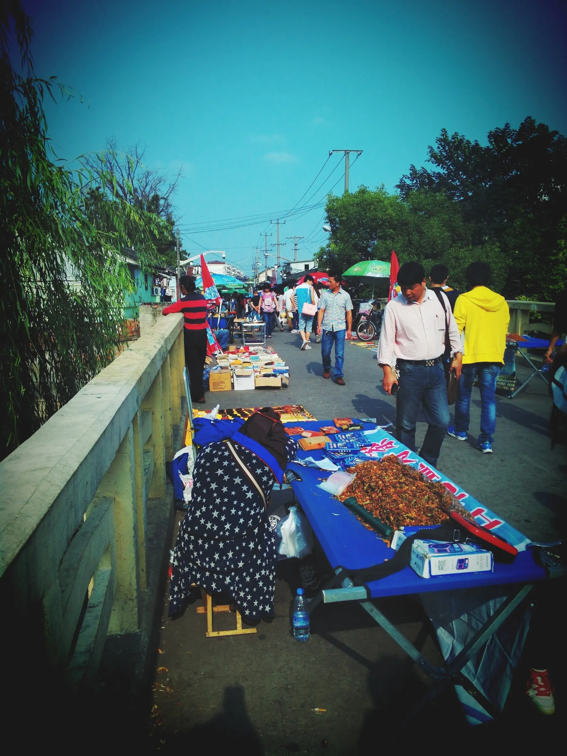 南大街方面へ向かう