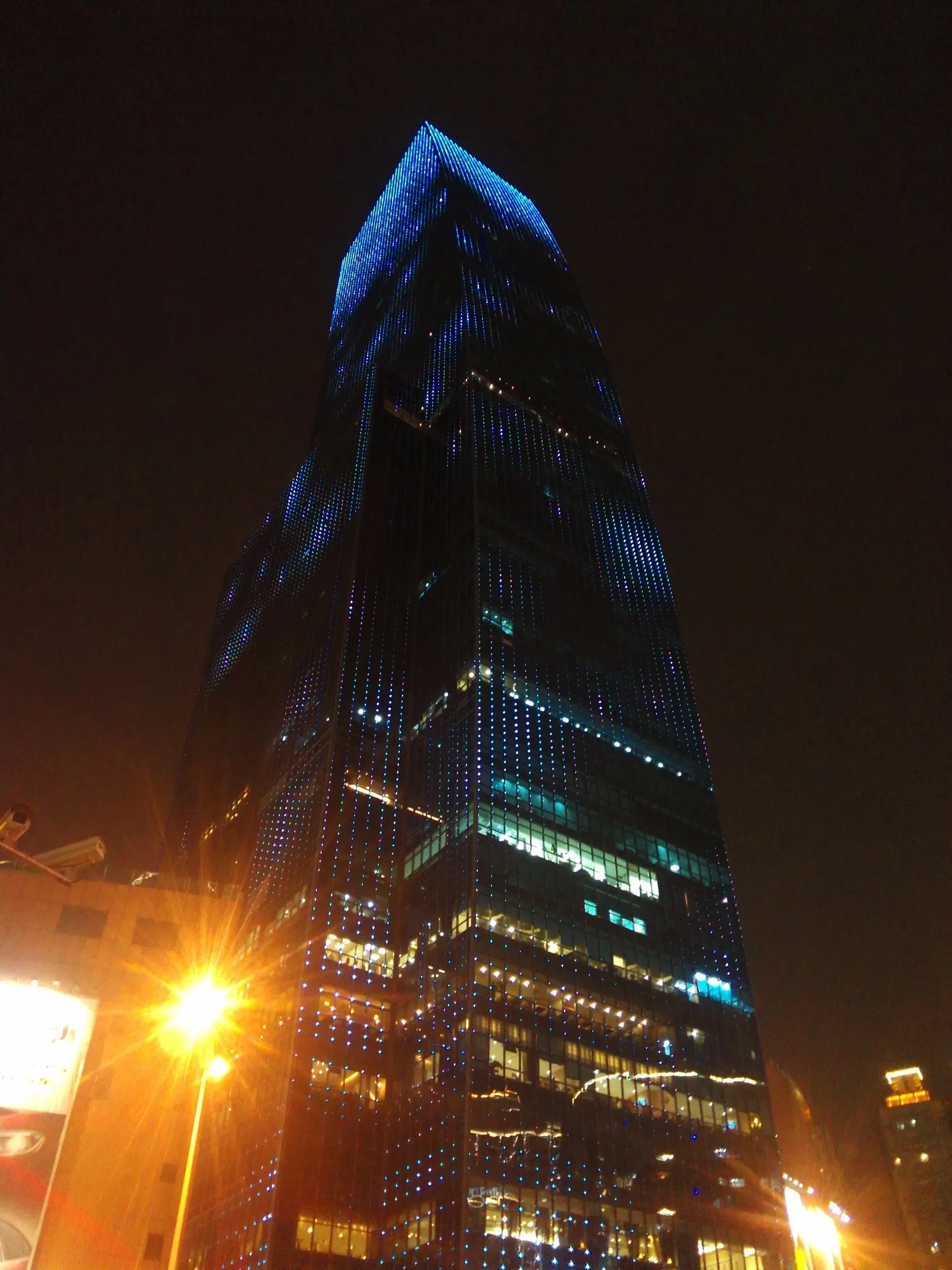 中山公園付近のビル