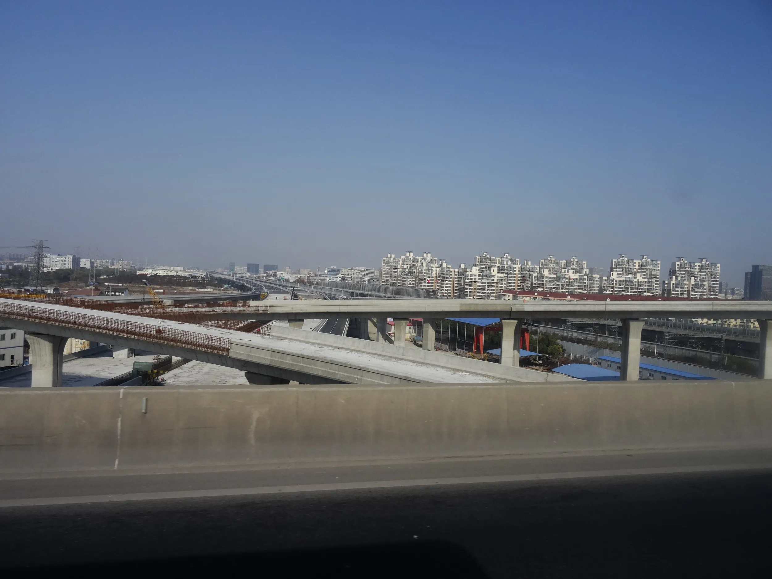 高速バスで杭州へ出発