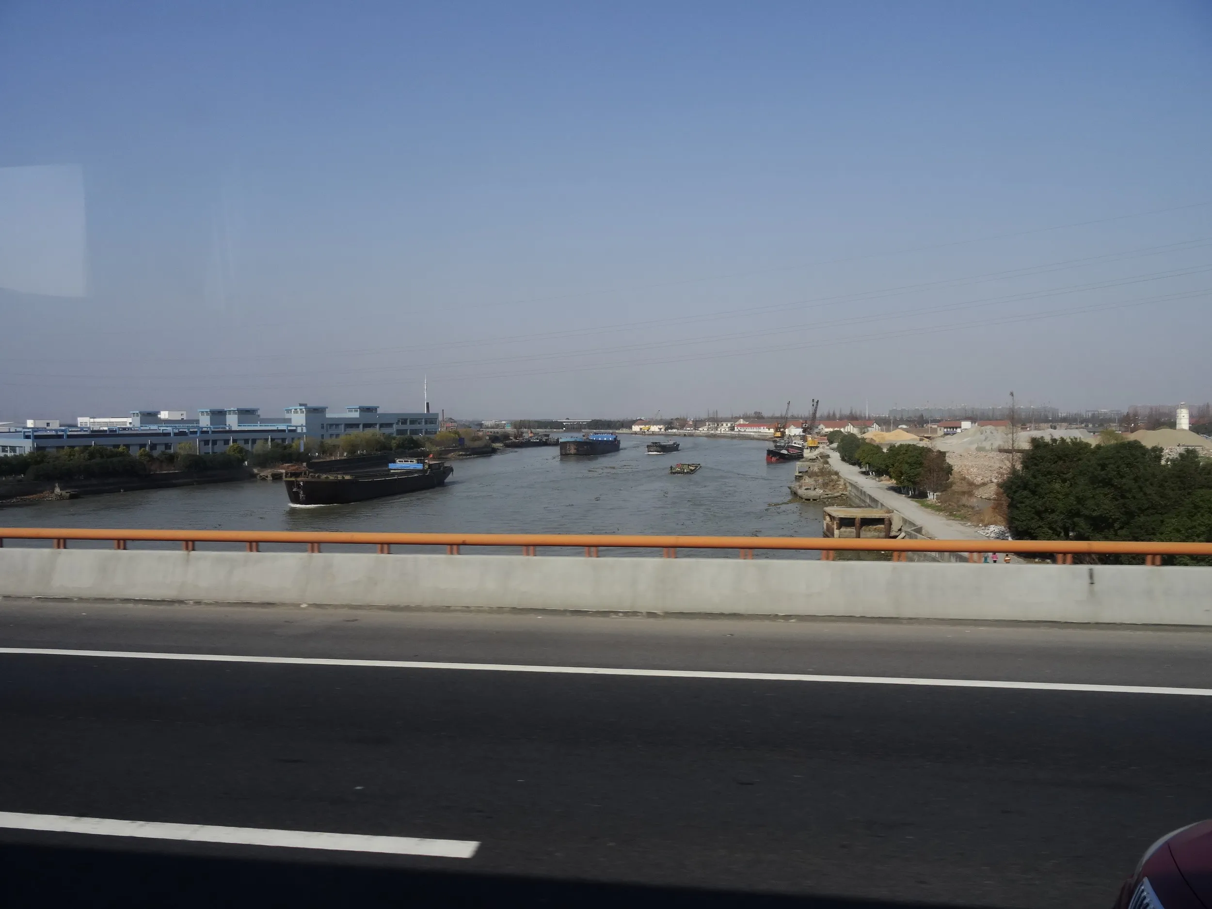 高速バスで杭州へ出発