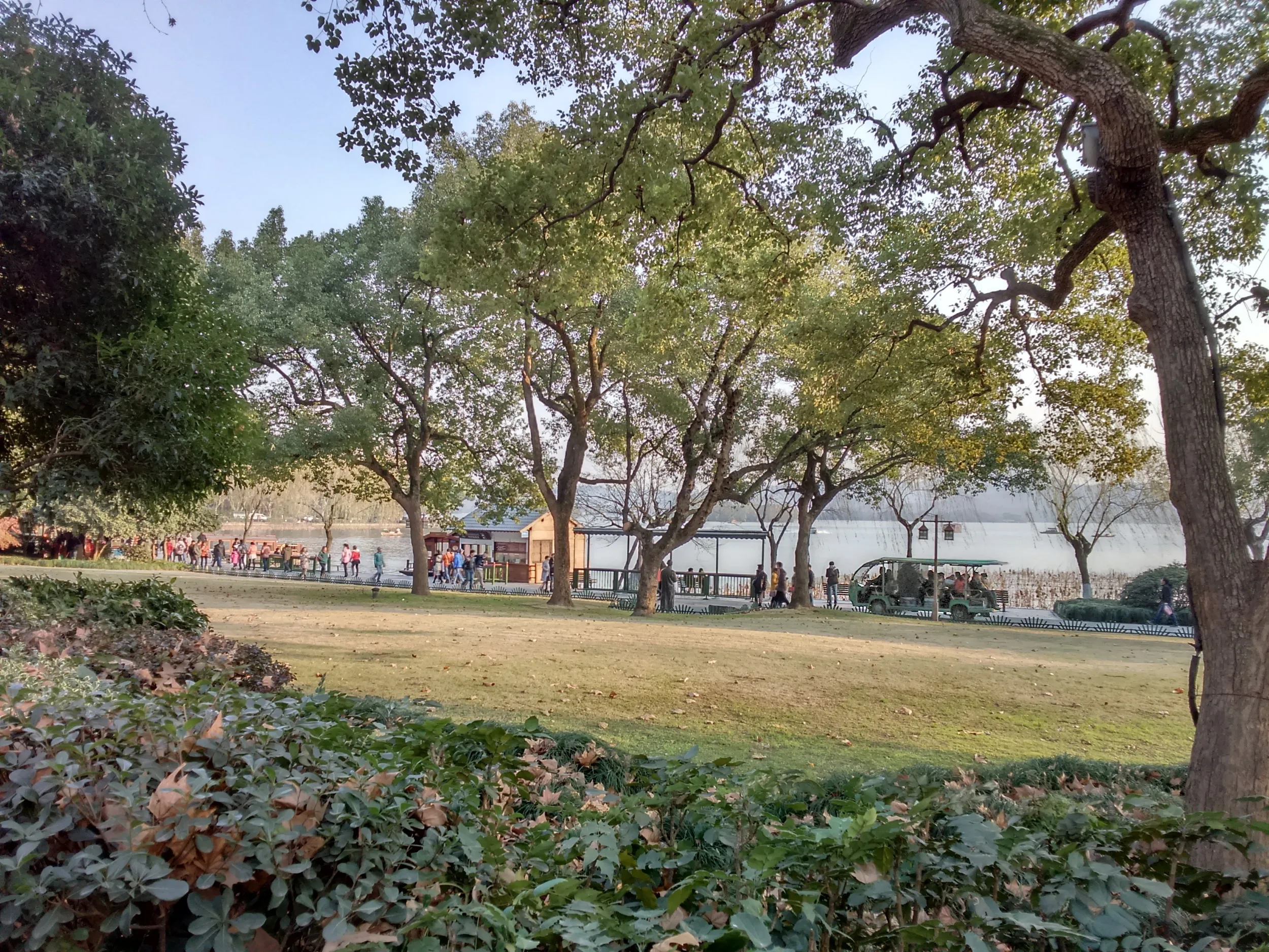 西湖から霊隠景観区まで散歩