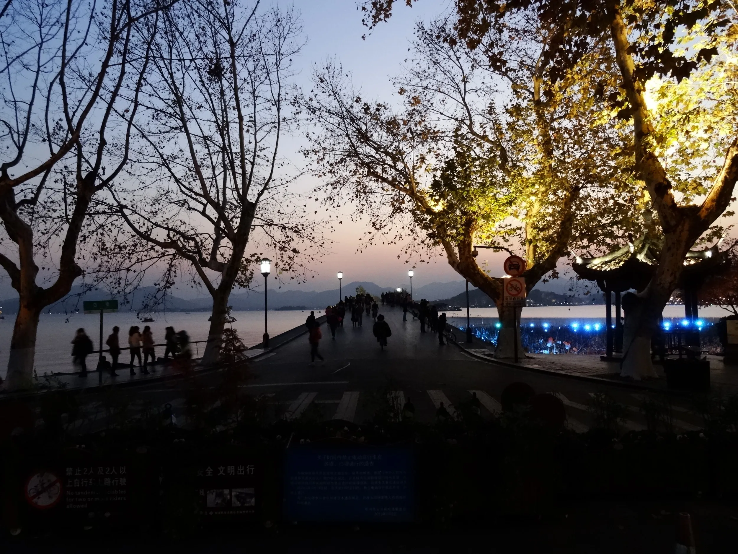 夜の杭州＆西湖