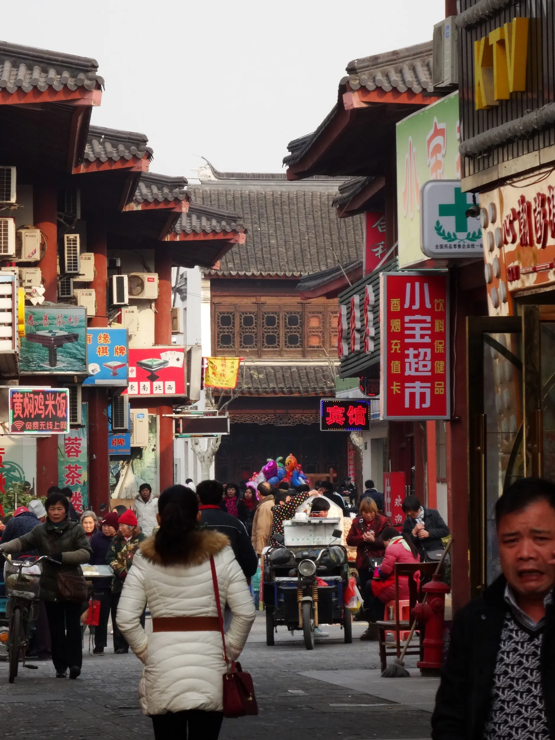 南翔老街、歩行者天国付近の風景