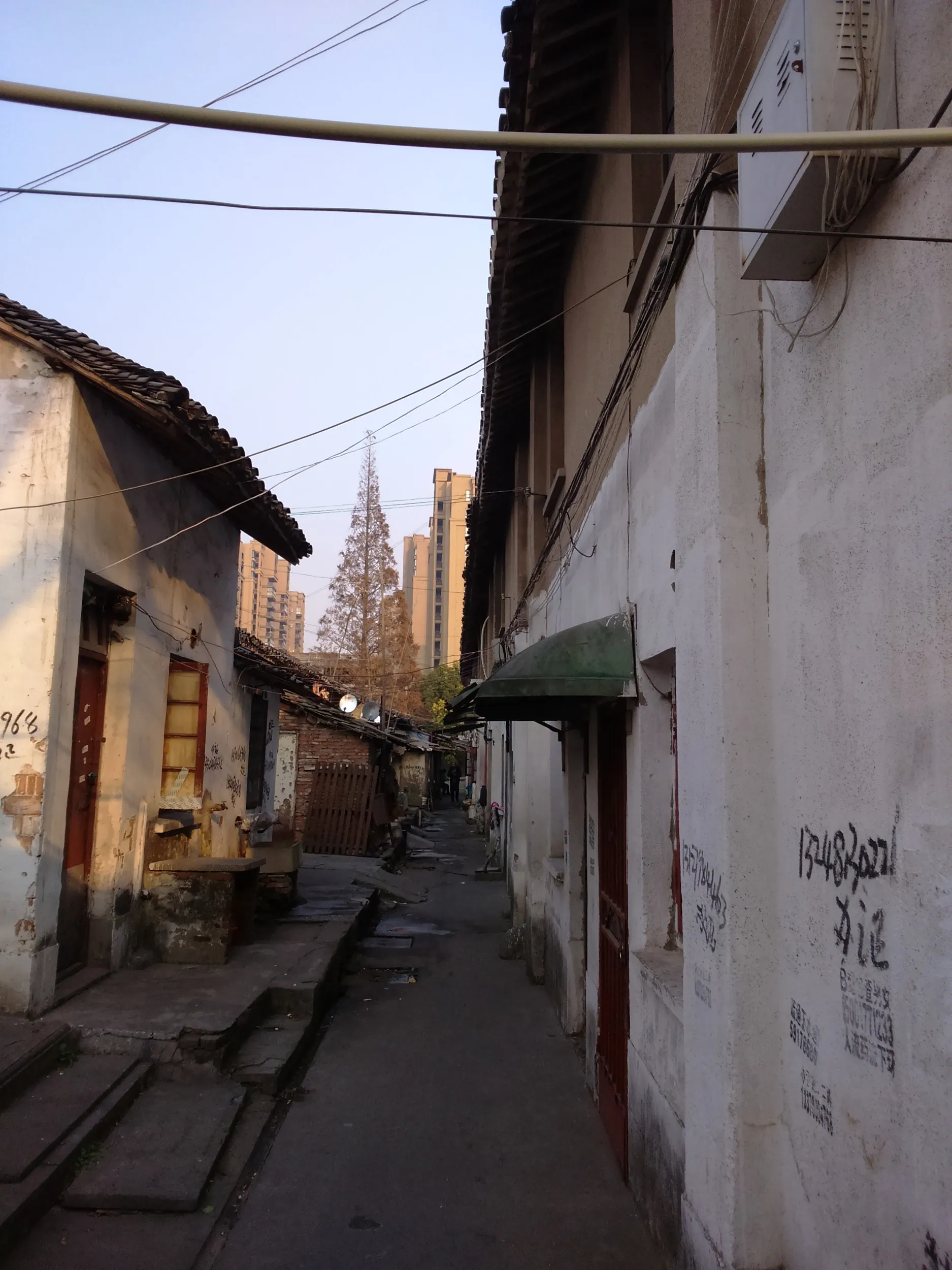 アンダーグラウンドな一角