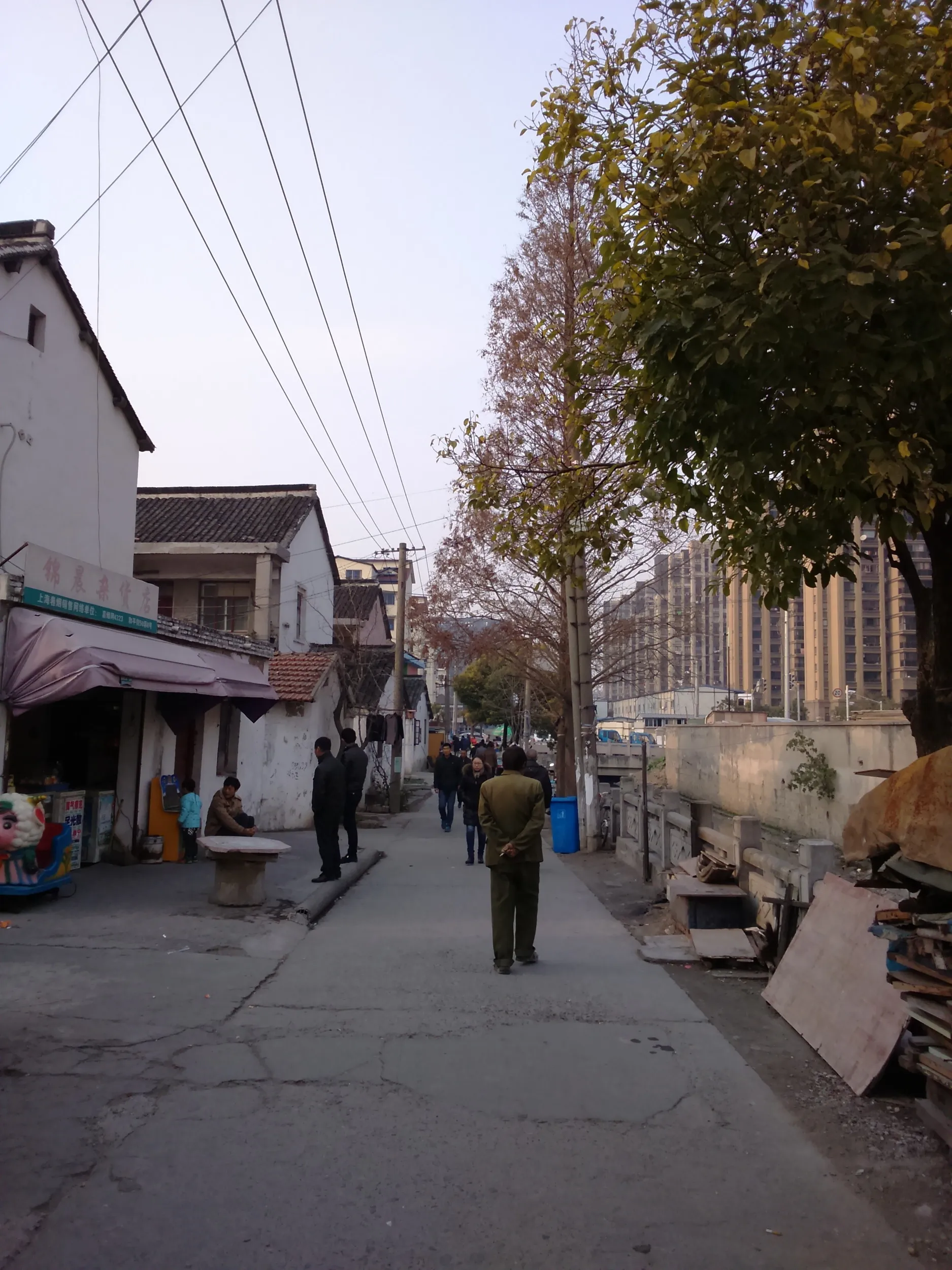 アンダーグラウンドな一角