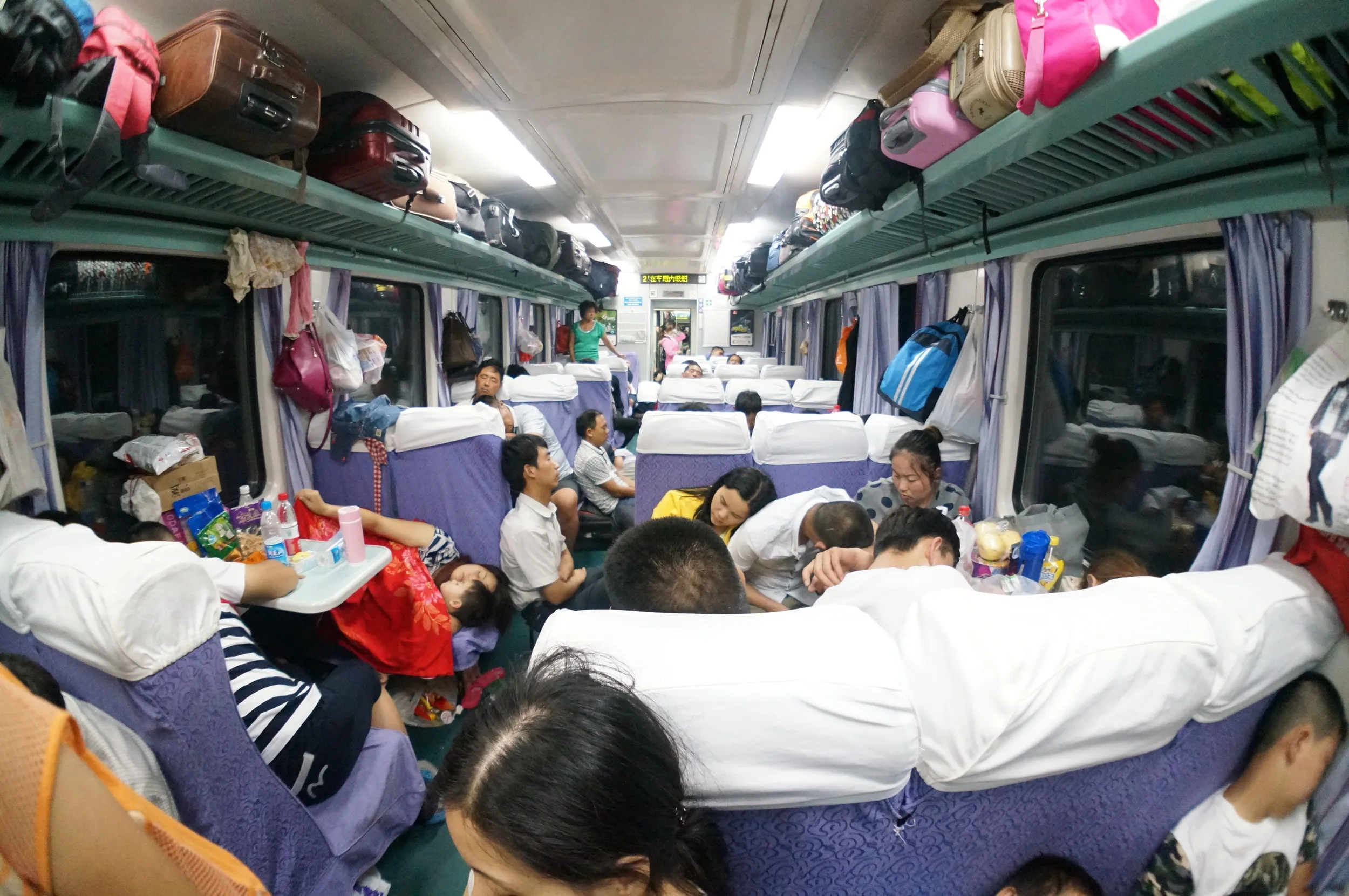 2日目の朝の車内