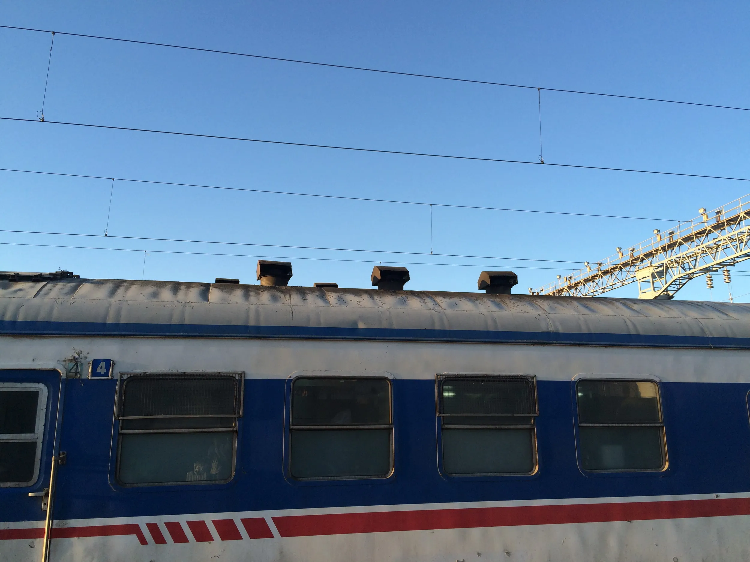 トルファン駅のホーム