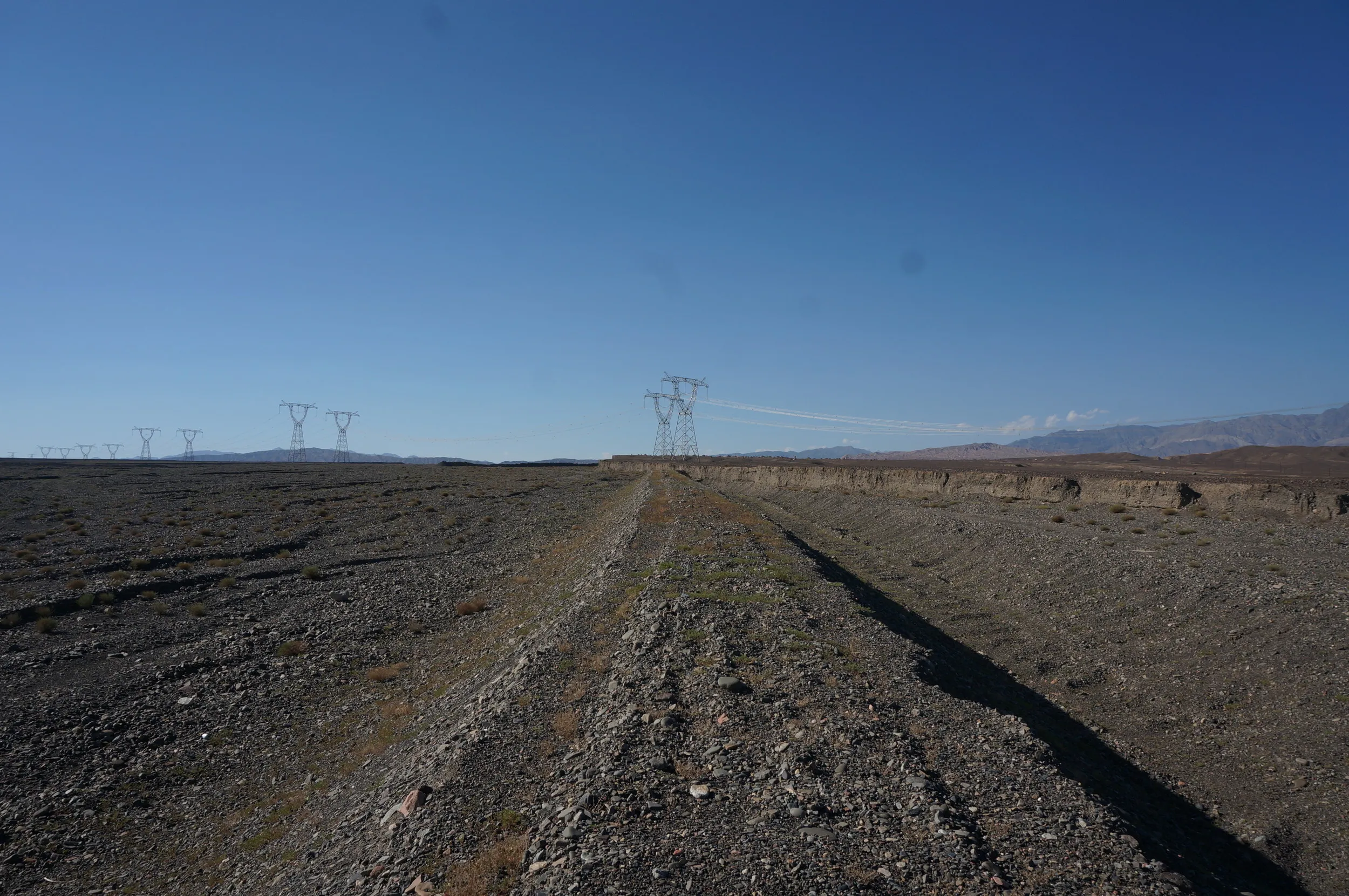 砂漠地帯を散歩
