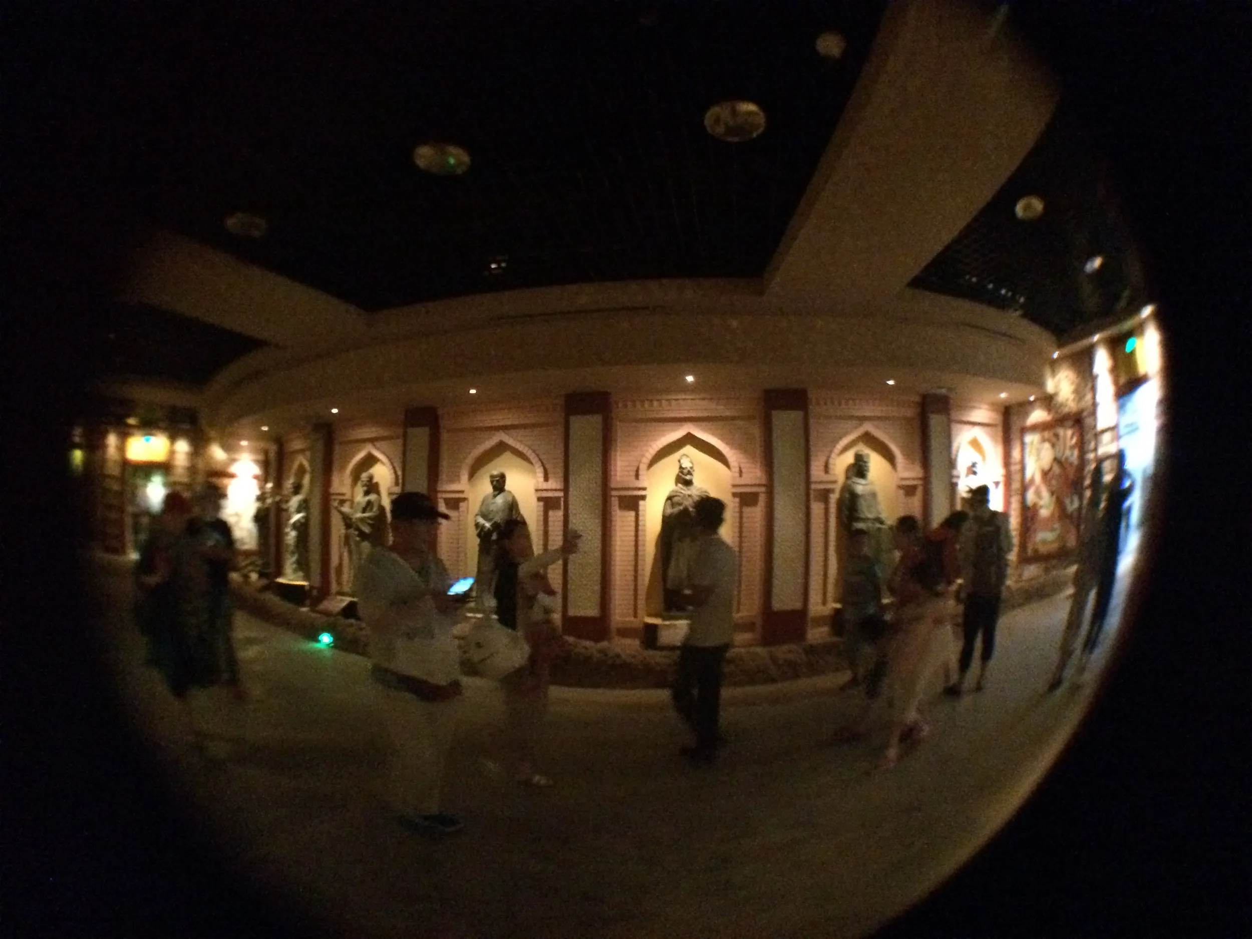 火焔山景観区を観光