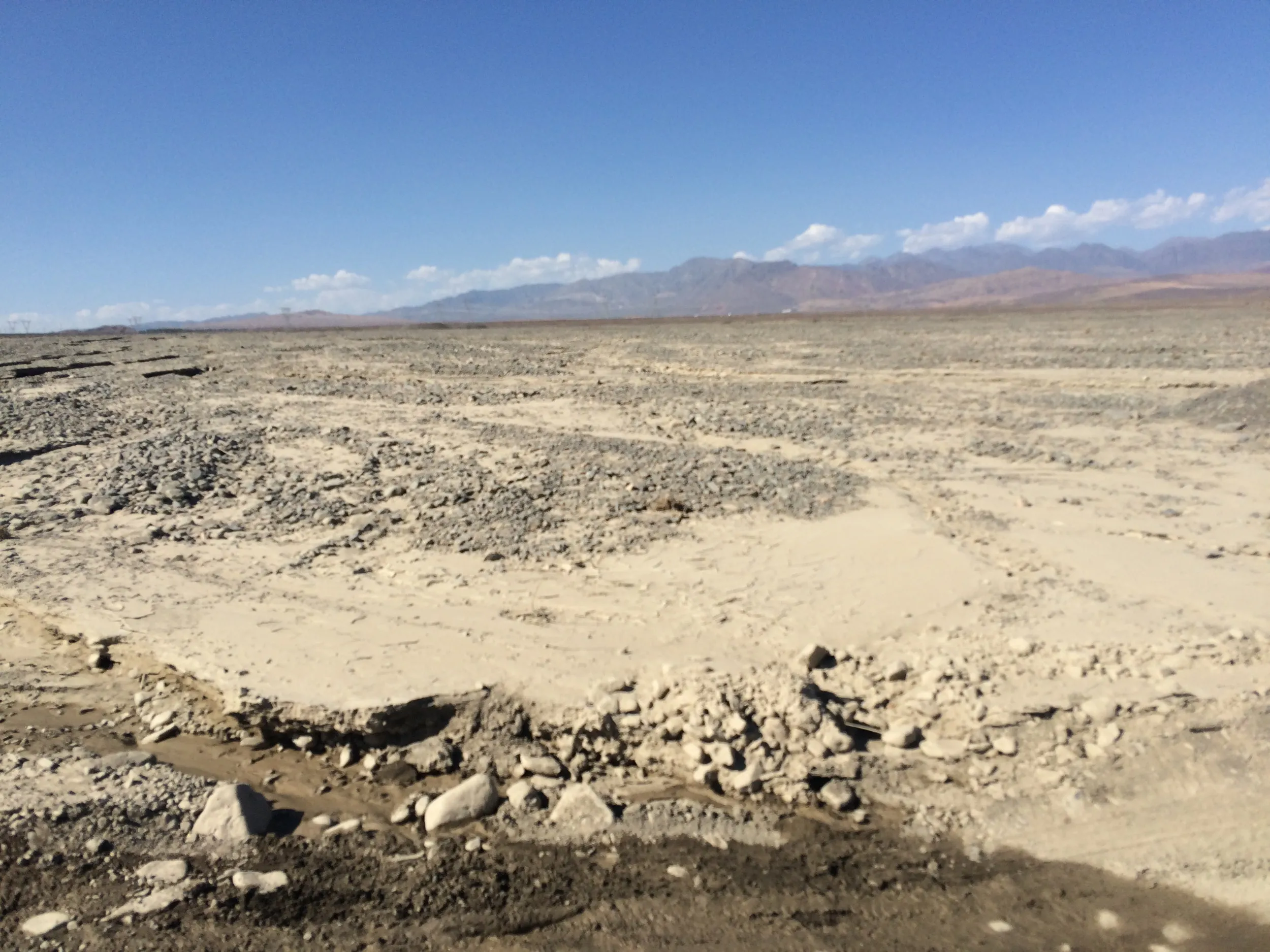 見渡す限りの砂漠