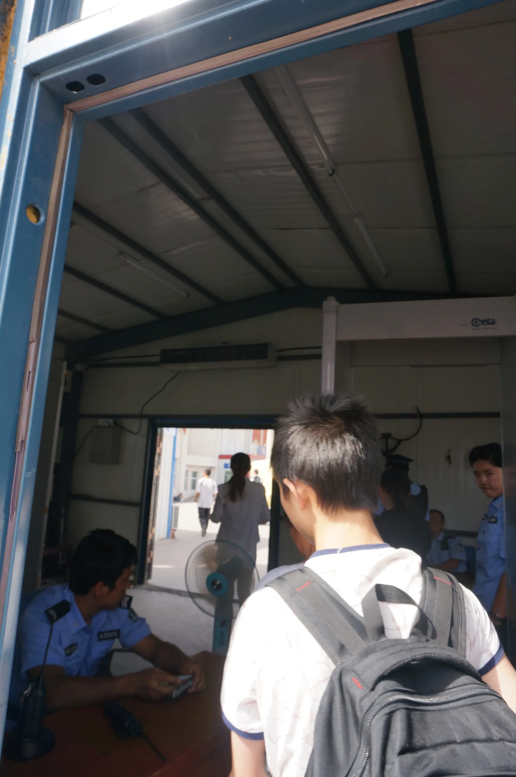 トルファン駅へ向かう