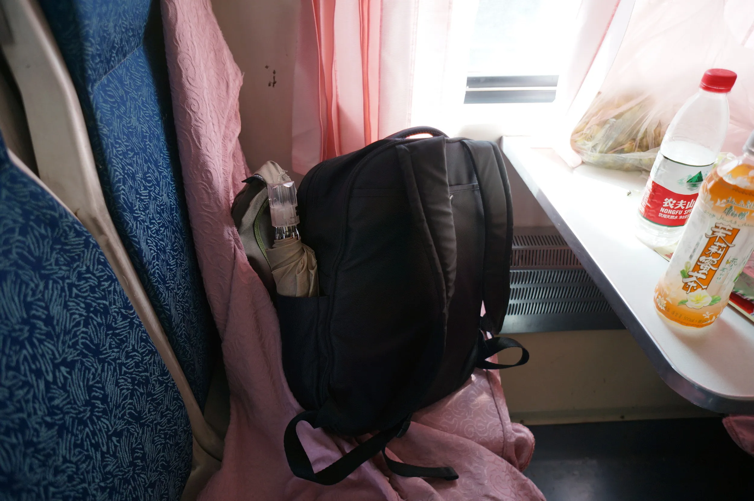 二階建ての列車で乗り鉄の旅