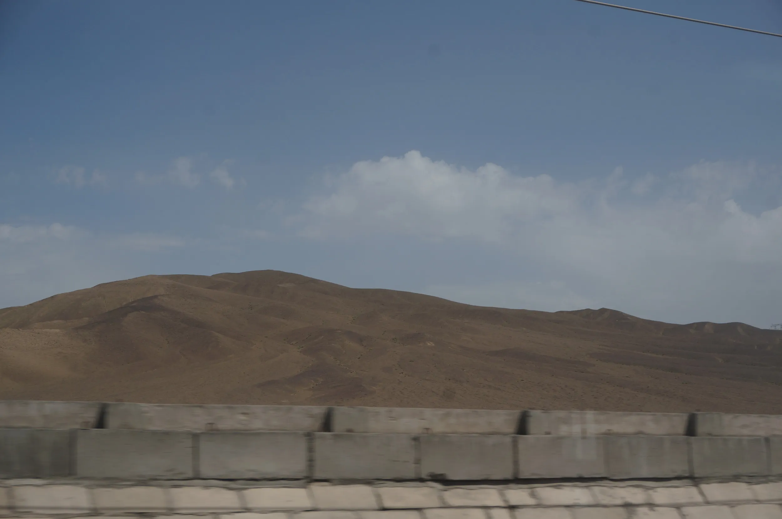 トルファン~ウルムチ間の車窓風景