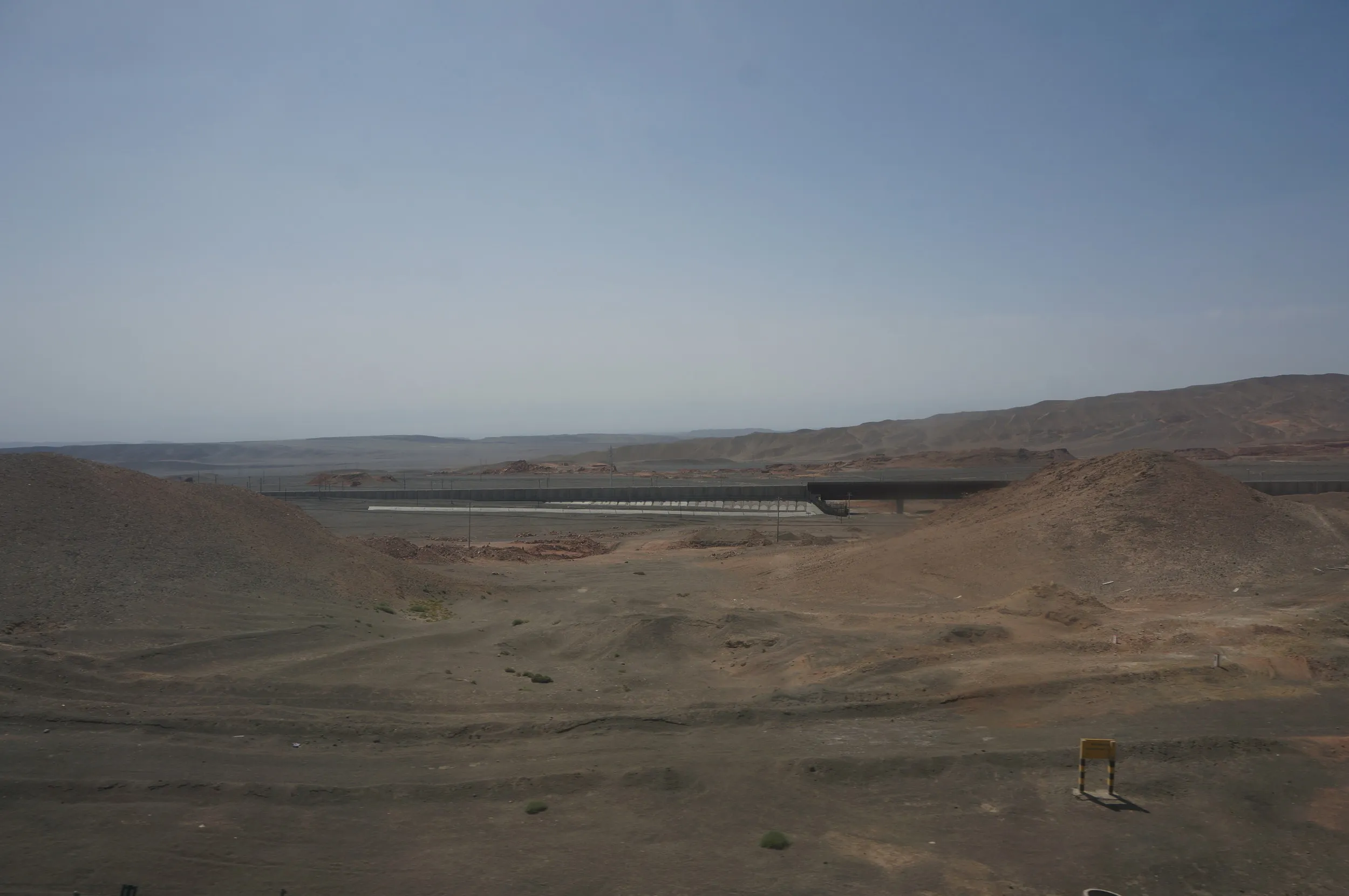 トルファン~ウルムチ間の車窓風景