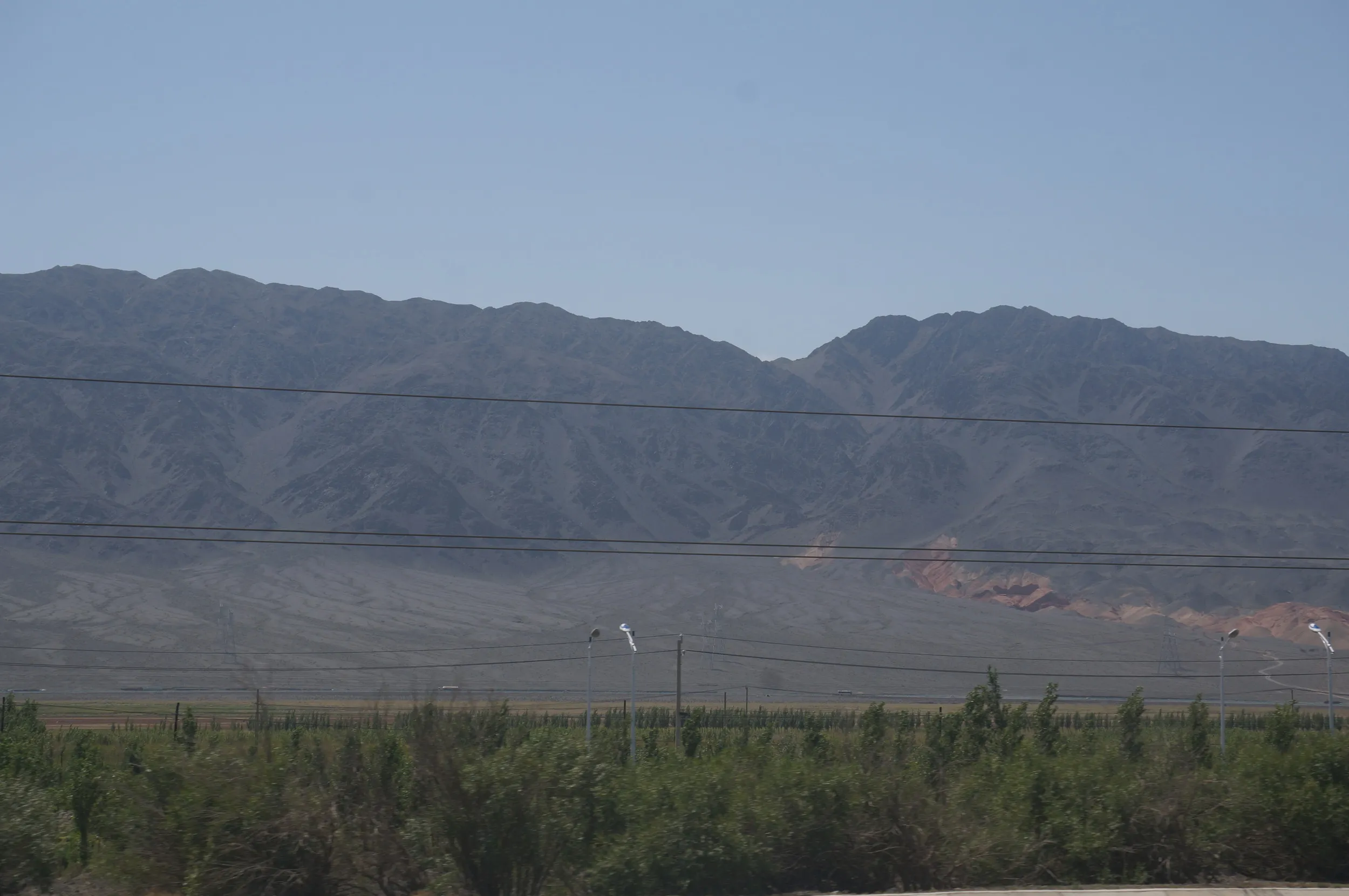 トルファン~ウルムチ間の車窓風景