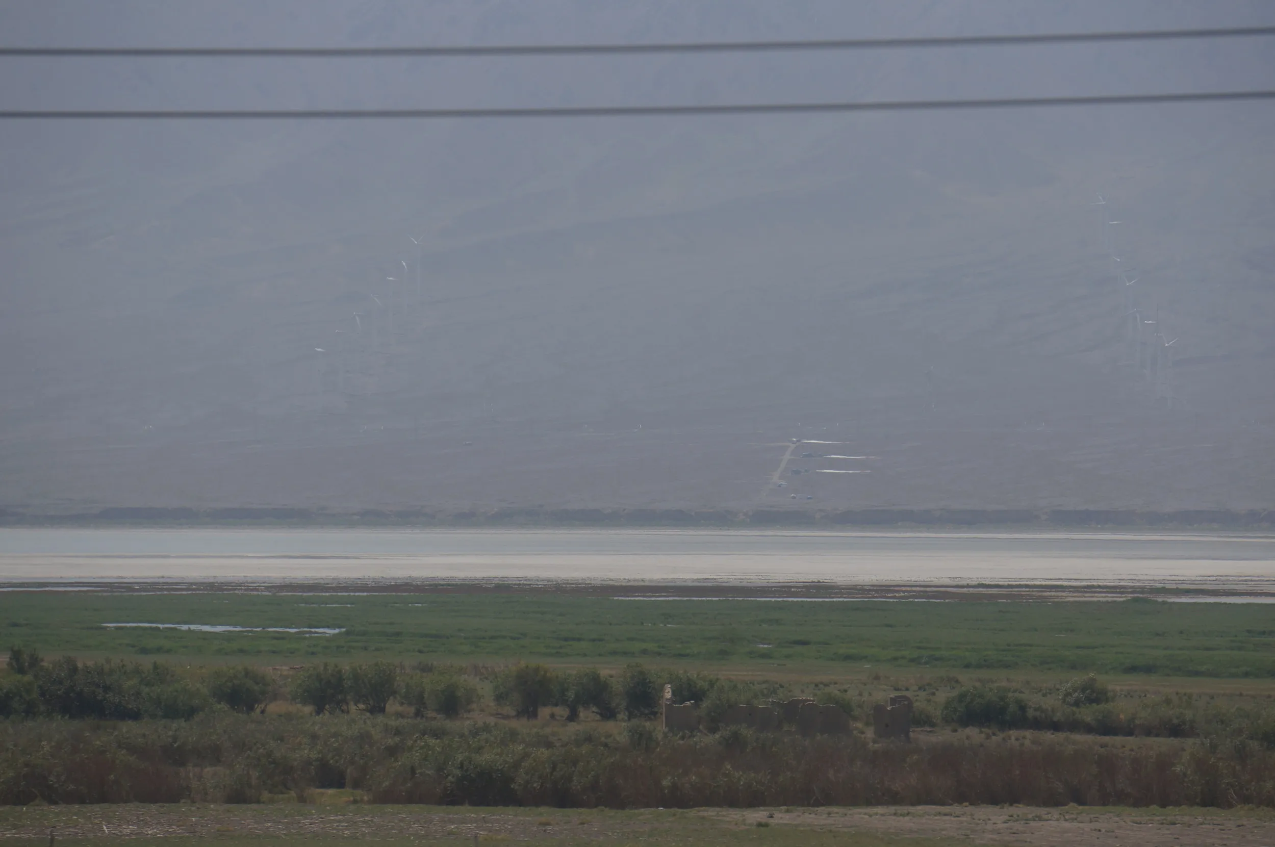トルファン~ウルムチ間の車窓風景